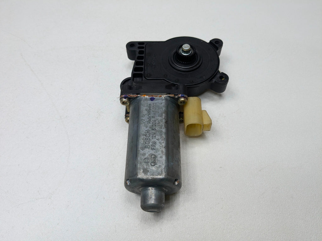 2005 - 2007 OEM CADILLAC CTS REAR RIGHT PASSENGER SIDE POWER WINDOW MOTOR