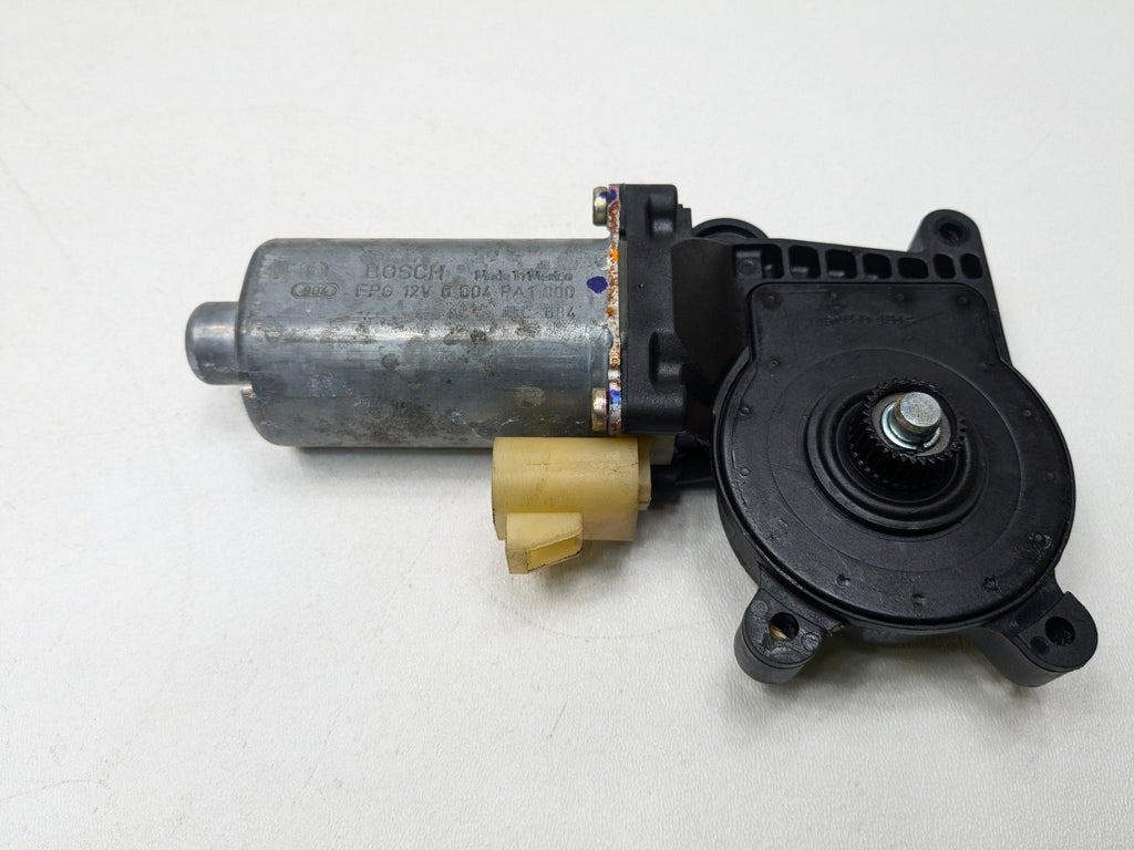 2005 - 2007 OEM CADILLAC CTS REAR RIGHT PASSENGER SIDE POWER WINDOW MOTOR