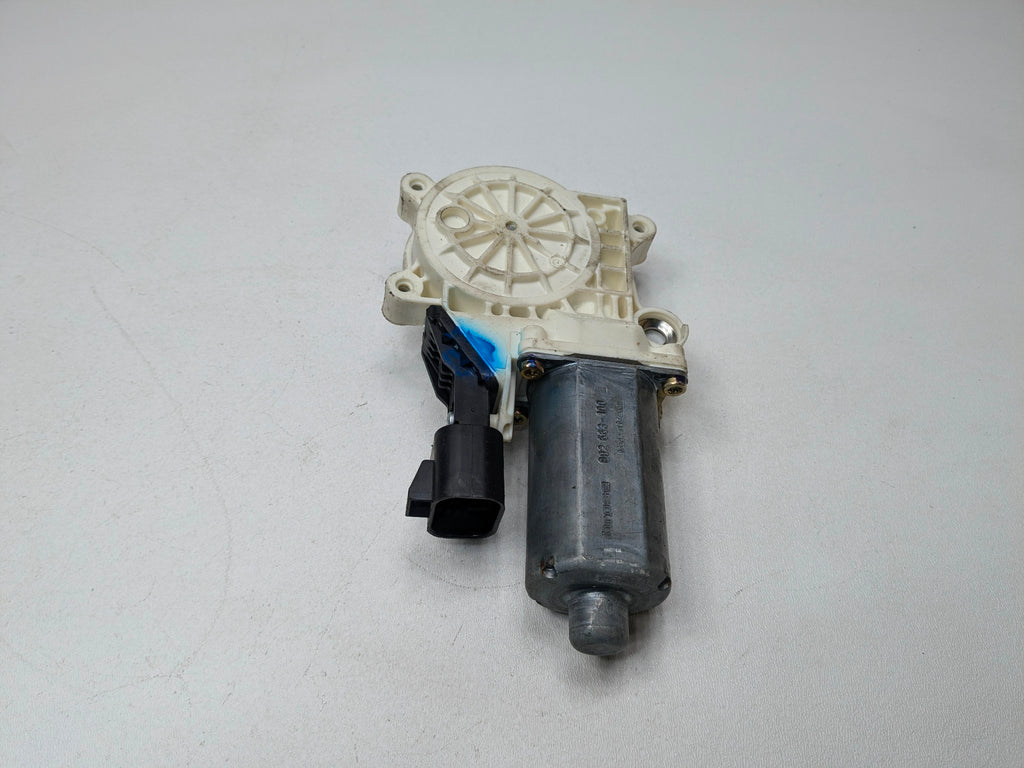 2005 - 2007 OEM CADILLAC CTS FRONT LEFT DRIVER SIDE POWER WINDOW MOTOR