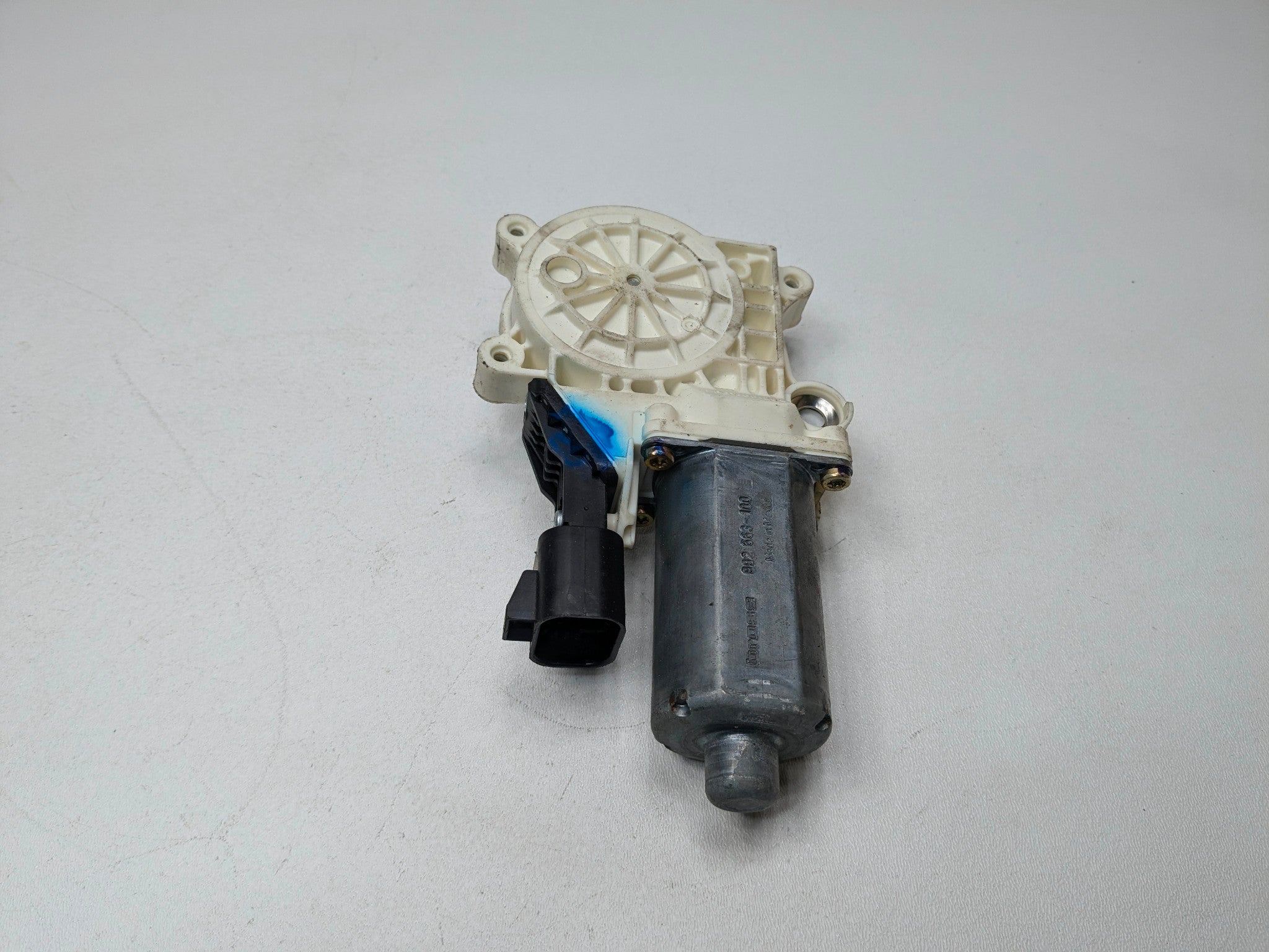 2005 - 2007 OEM CADILLAC CTS FRONT LEFT DRIVER SIDE POWER WINDOW MOTOR