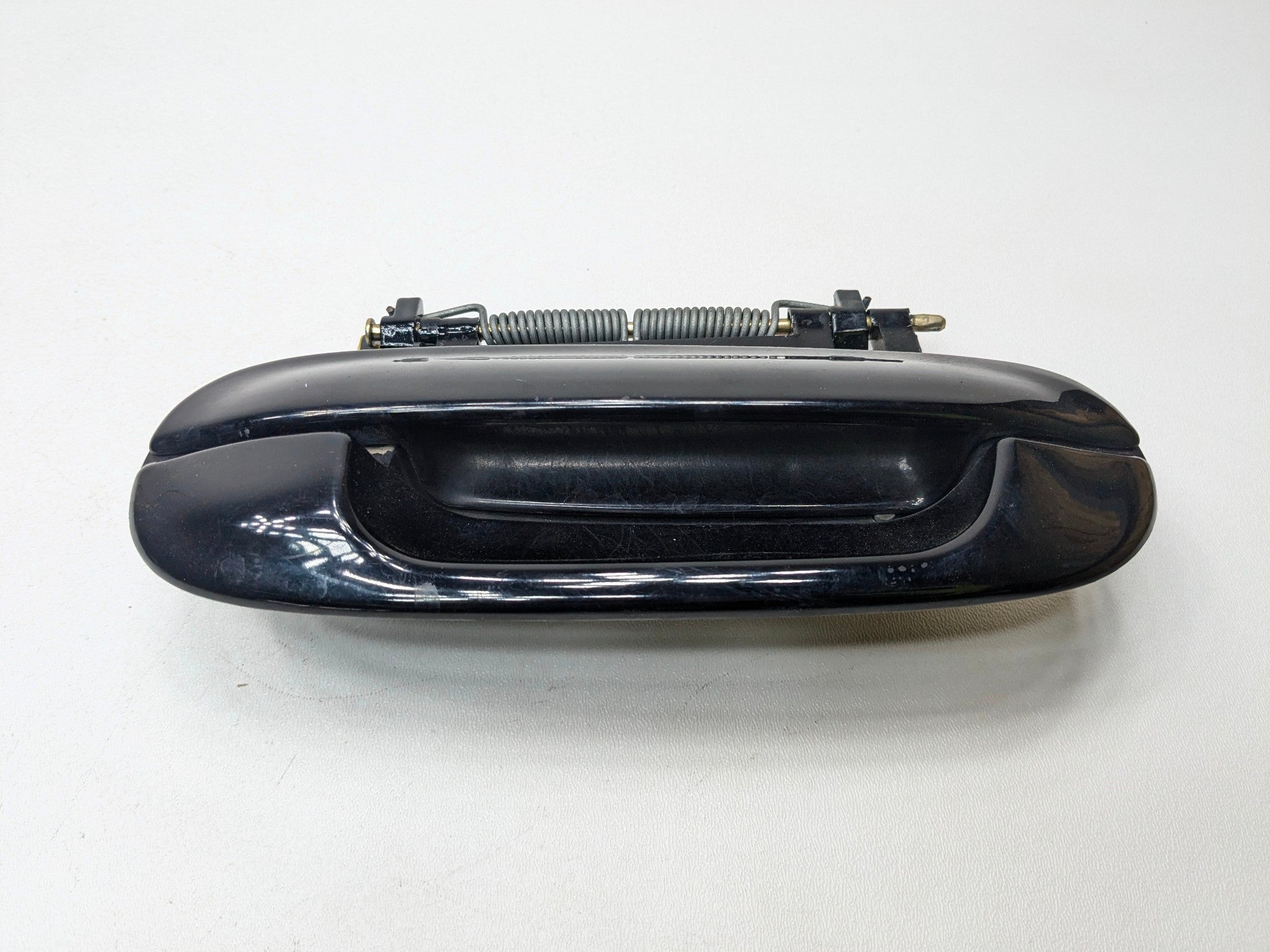 2005 - 2007 OEM CADILLAC CTS FRONT RIGHT PASSENGER SIDE EXTERIOR DOOR HANDLE