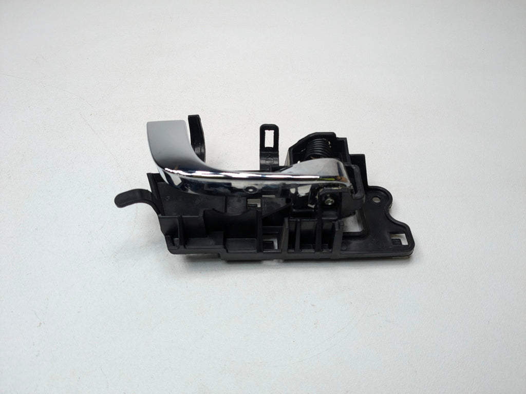 05 - 07 OEM CADILLAC CTS REAR RIGHT PASSENGER SIDE INTERIOR DOOR HANDLE CHROME