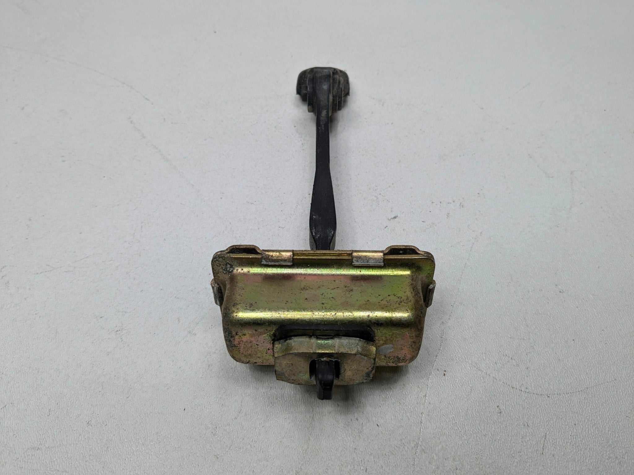 2005 - 2007 OEM CADILLAC CTS REAR LEFT DRIVER SIDE DOOR CHECK STRAP STOPPER