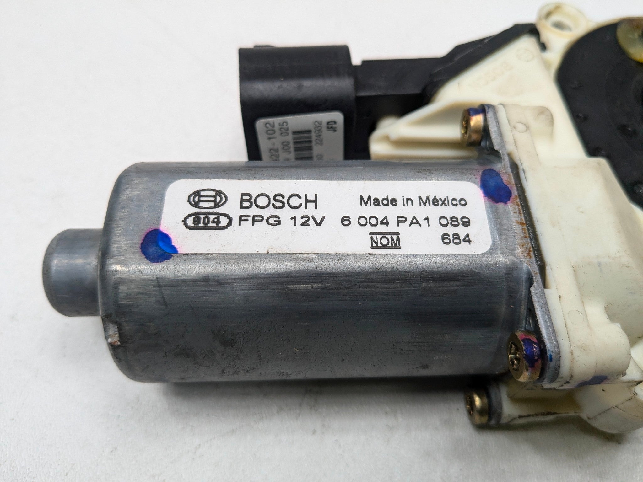 2005 - 2007 OEM CADILLAC CTS FRONT RIGHT PASSENGER SIDE POWER WINDOW MOTOR