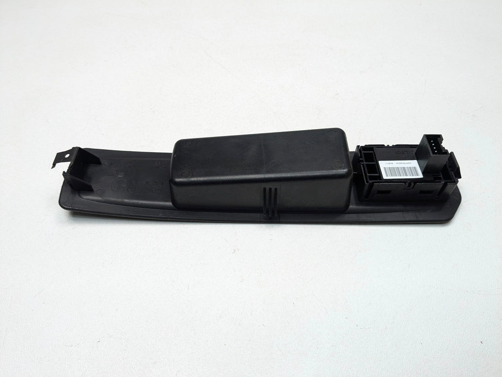 2005 - 2007 OEM CADILLAC CTS FRONT RIGHT SIDE INTERIOR DOOR WINDOW SWITCH