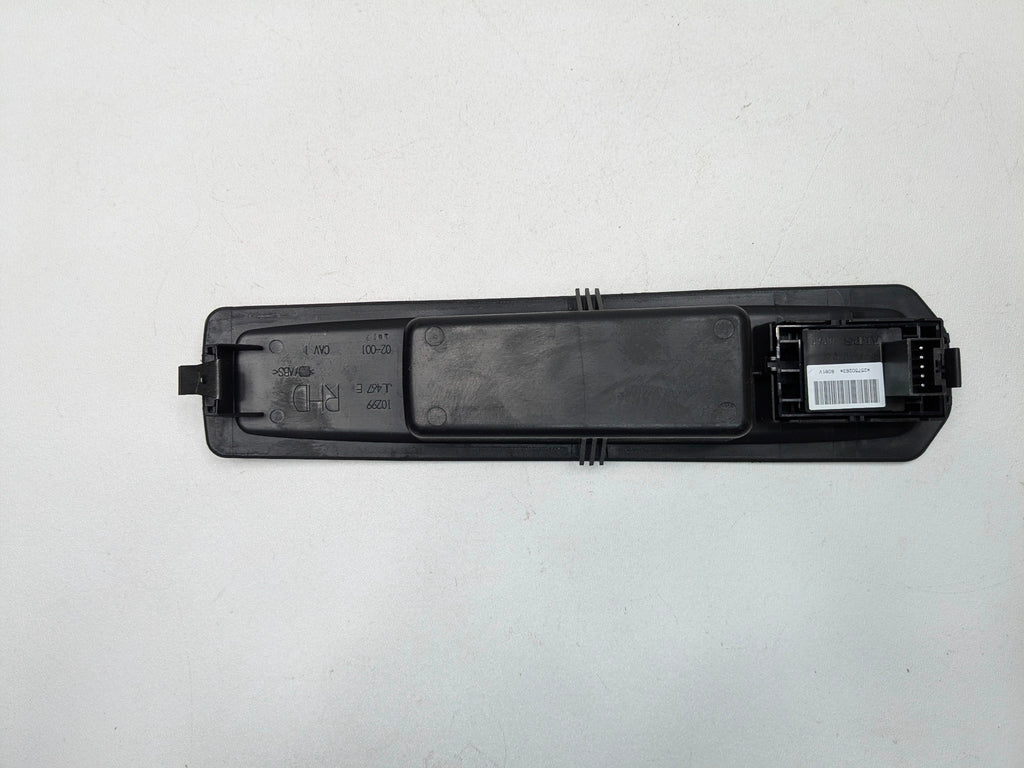 2005 - 2007 OEM CADILLAC CTS FRONT RIGHT SIDE INTERIOR DOOR WINDOW SWITCH