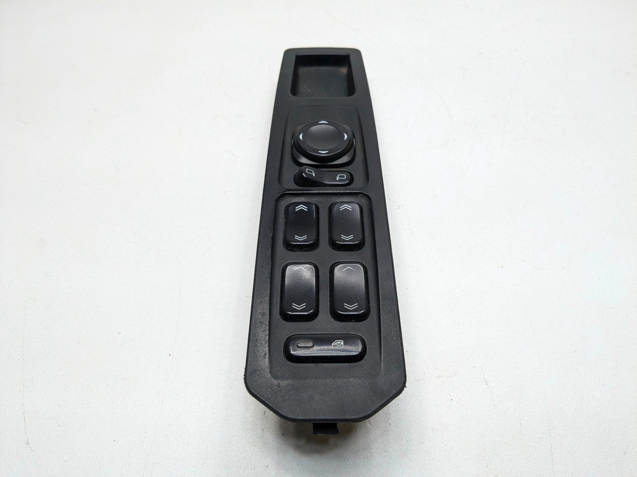 2005 - 2007 OEM CADILLAC CTS FRONT LEFT MASTER WINDOW AND MIRROR CONTROL SWITCH
