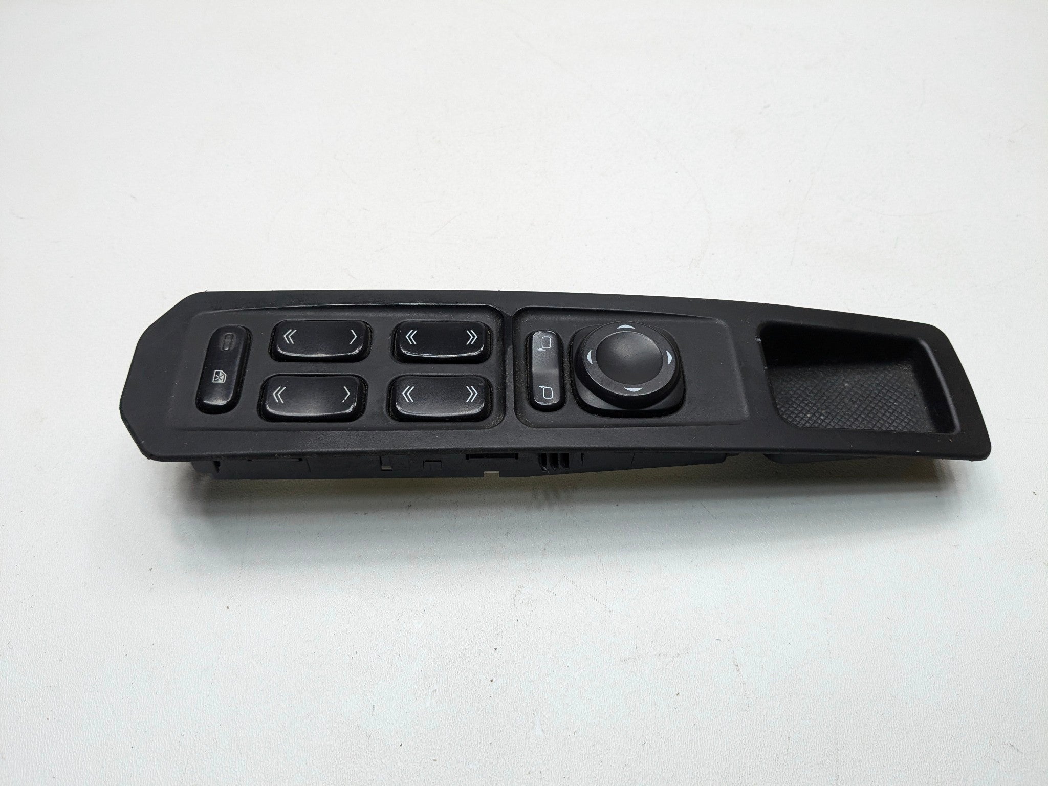 2005 - 2007 OEM CADILLAC CTS FRONT LEFT MASTER WINDOW AND MIRROR CONTROL SWITCH