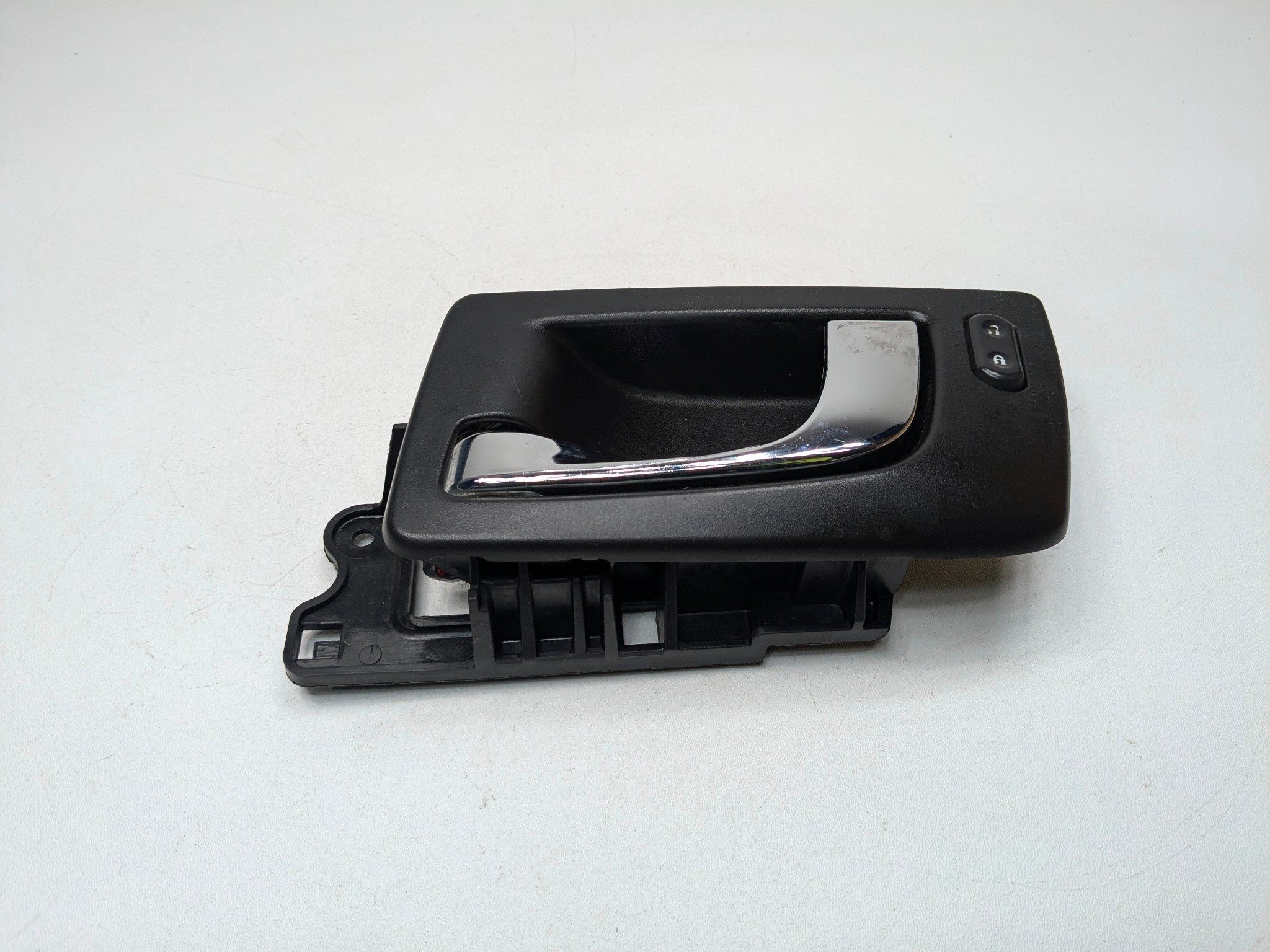 2005 - 2007 OEM CADILLAC CTS FRONT LEFT DRIVER SIDE INTERIOR DOOR HANDEL