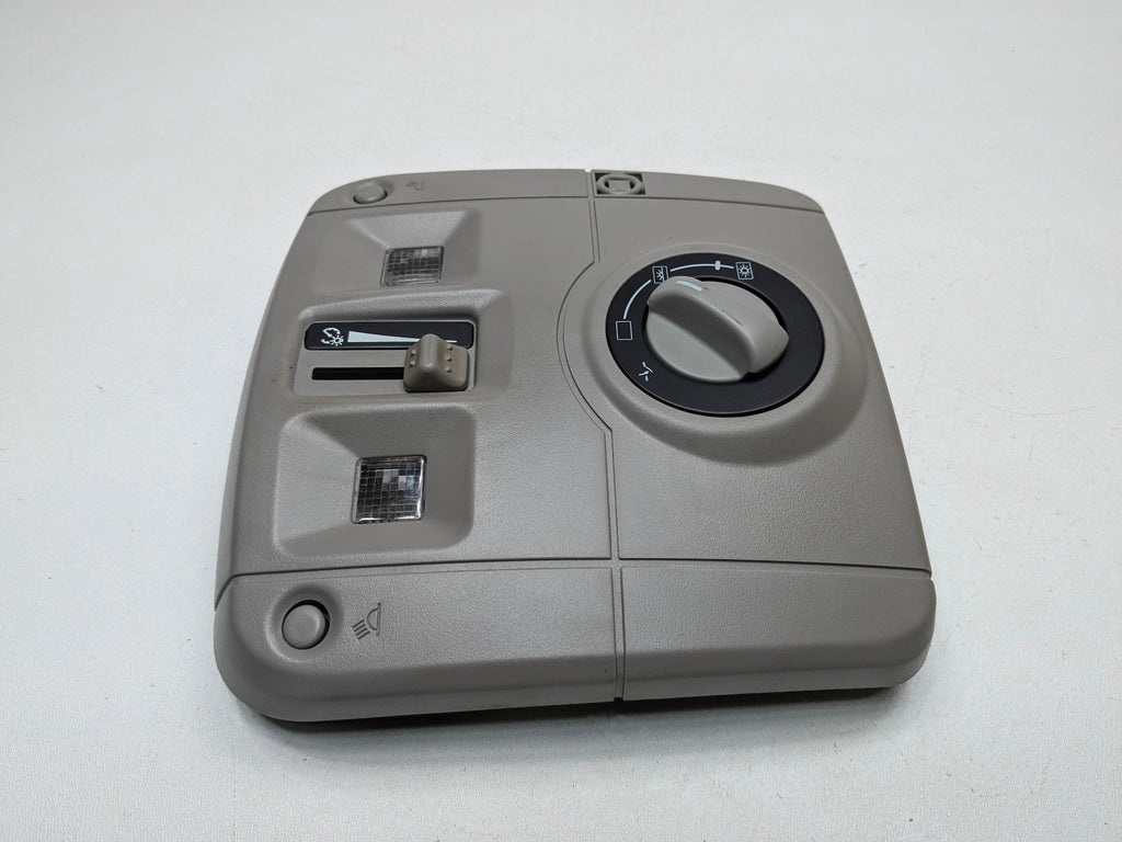 2005 - 2007 OEM CADILLAC CTS FRONT OVERHEAD CONSOLE DOME LIGHT SWITCH ASSEMBLY
