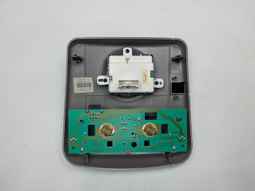 2005 - 2007 OEM CADILLAC CTS FRONT OVERHEAD CONSOLE DOME LIGHT SWITCH ASSEMBLY