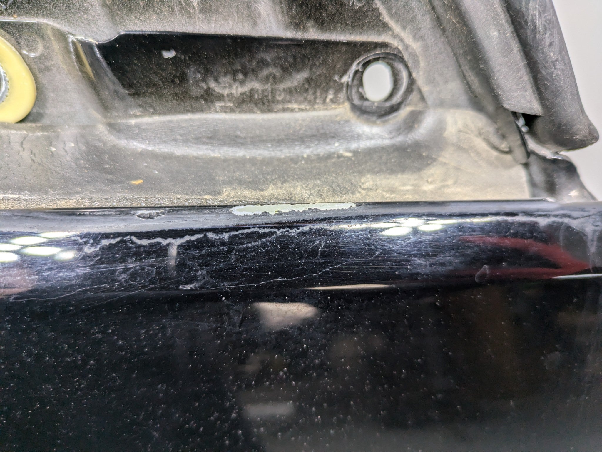 2005 - 2007 OEM CADILLAC CTS FRONT RIGHT PASSENGER SIDE DOOR SHELL PANEL BLACK