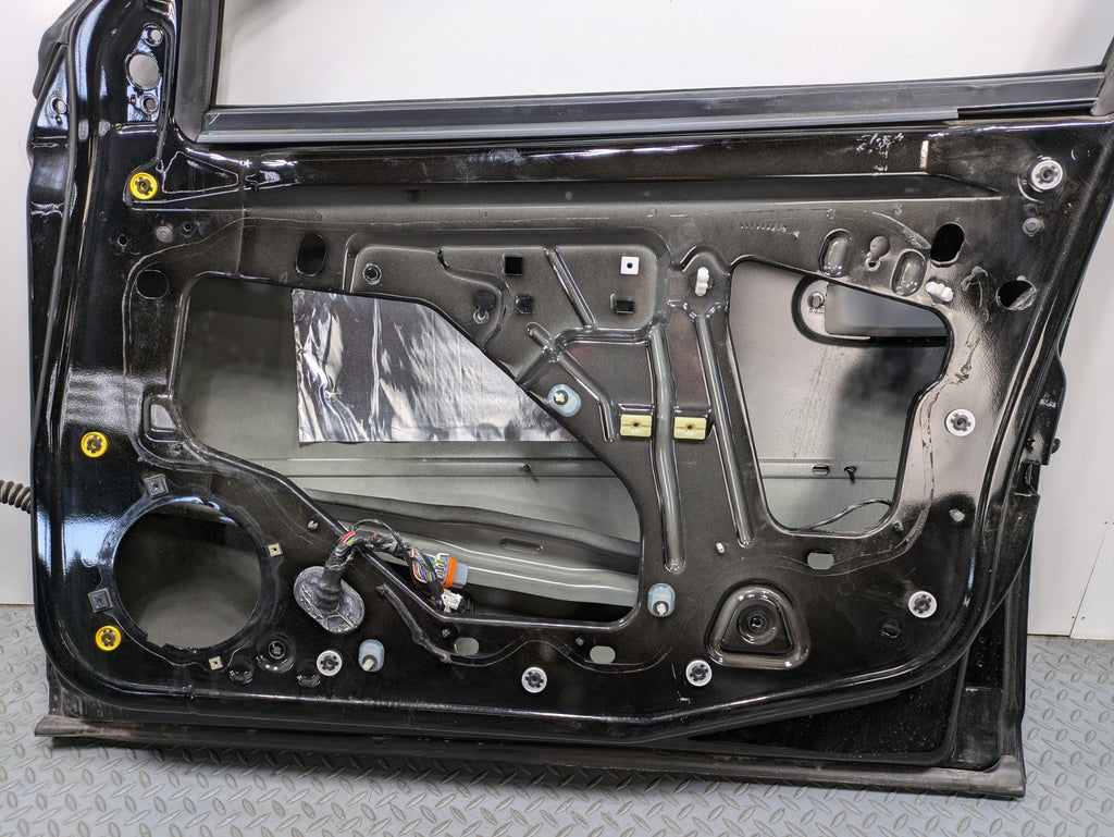 2005 - 2007 OEM CADILLAC CTS FRONT RIGHT PASSENGER SIDE DOOR SHELL PANEL BLACK