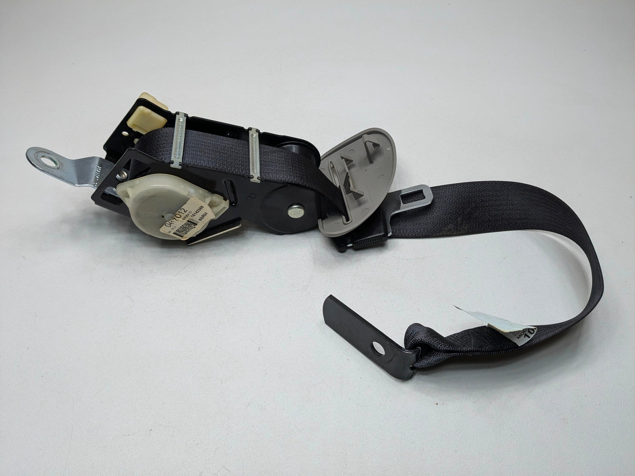 2005 - 2007 OEM CADILLAC CTS REAR RIGHT PASSENGER SIDE SEAT BELT RETRACTOR