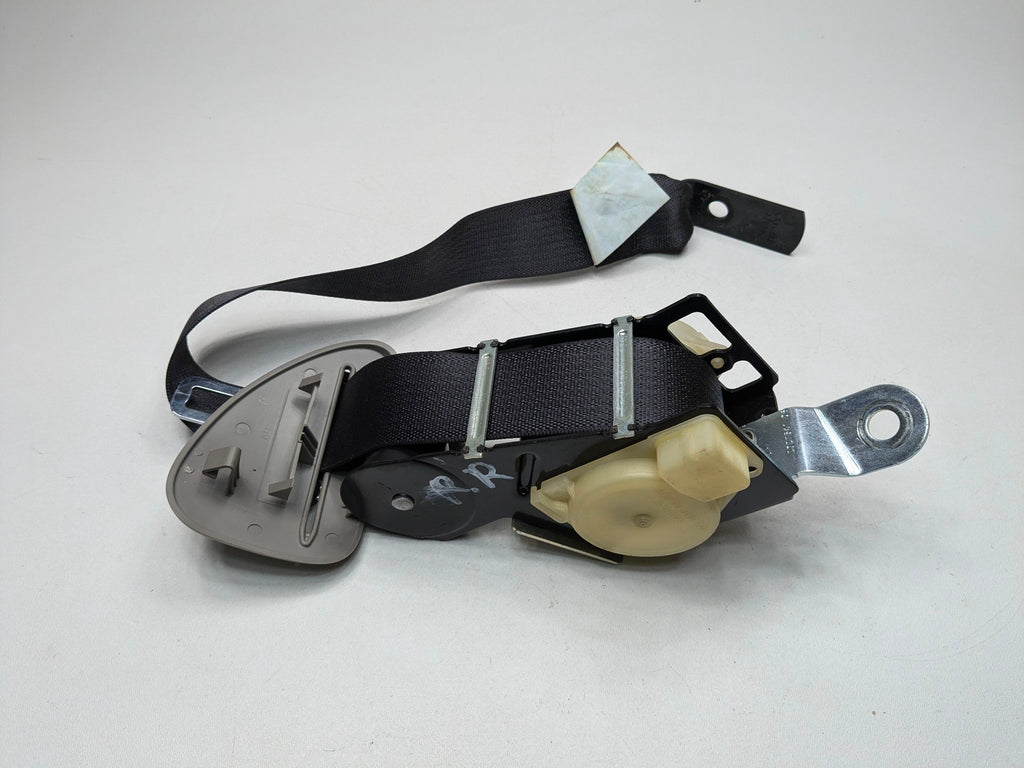 2005 - 2007 OEM CADILLAC CTS REAR RIGHT PASSENGER SIDE SEAT BELT RETRACTOR