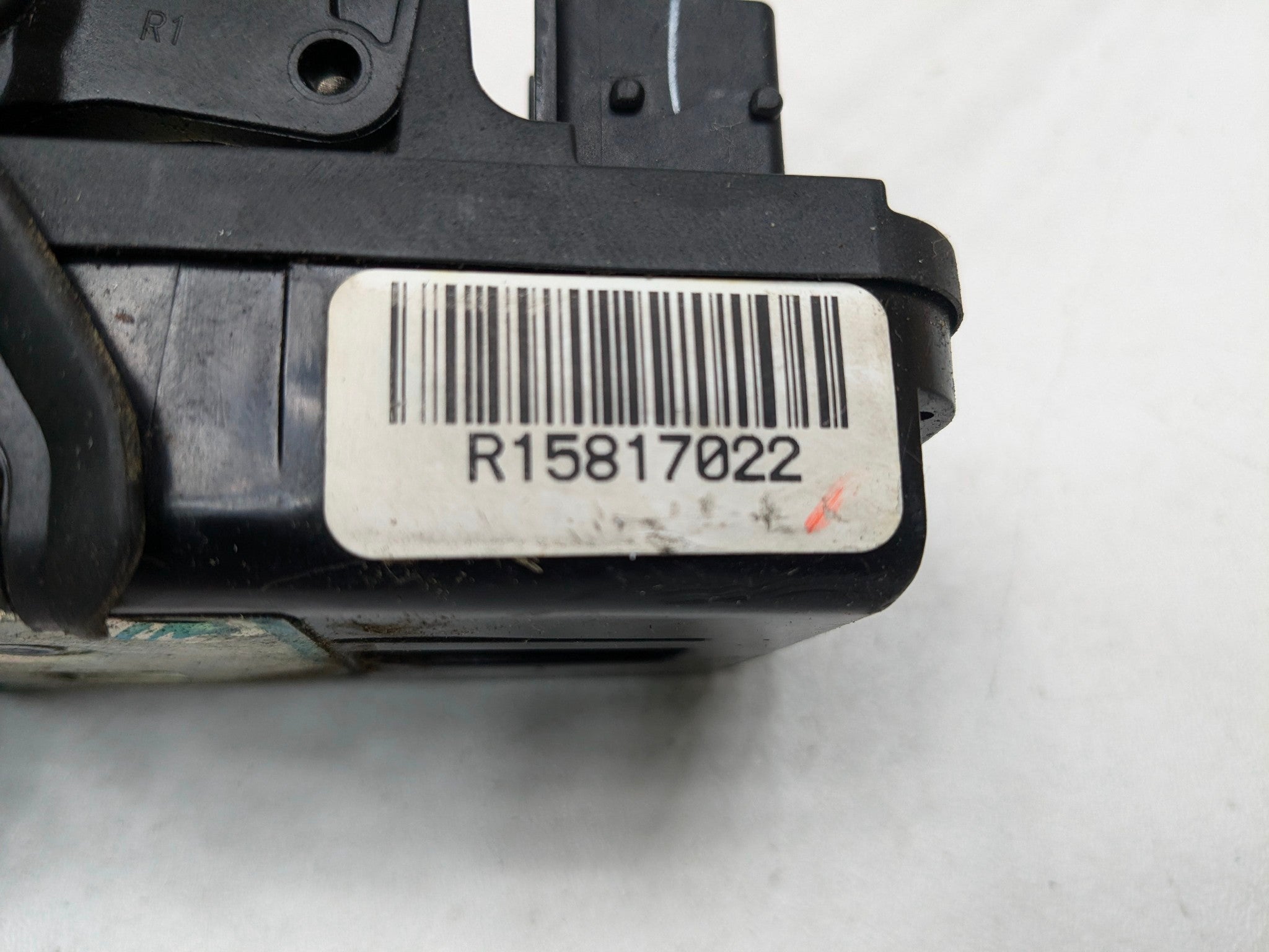 2005 - 2007 OEM CADILLAC CTS REAR RIGHT PASSENGER SIDE DOOR LATCH LOCK ACTUATOR