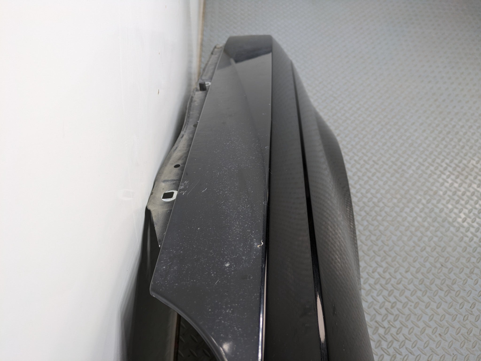 2005 - 2007 OEM CADILLAC CTS RIGHT PASSENGER SIDE FENDER COVER PANEL BLACK