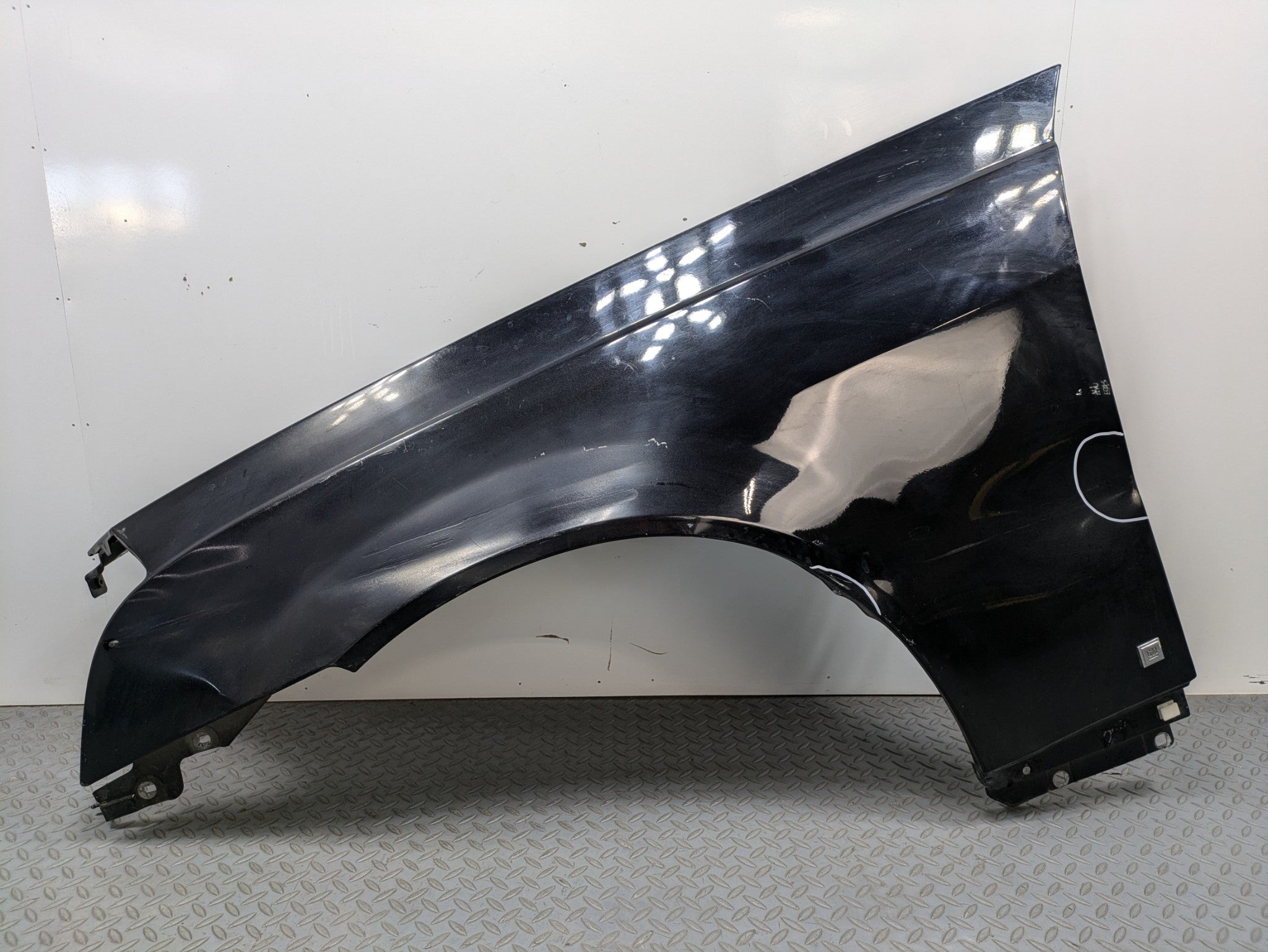 2005 - 2007 OEM CADILLAC CTS LEFT DRIVER SIDE FENDER COVER PANEL BLACK