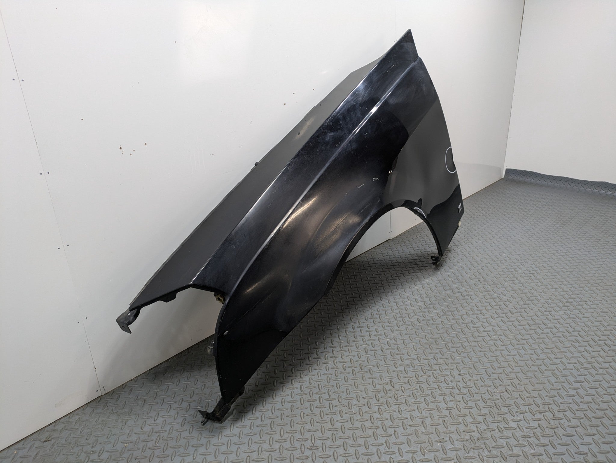 2005 - 2007 OEM CADILLAC CTS LEFT DRIVER SIDE FENDER COVER PANEL BLACK