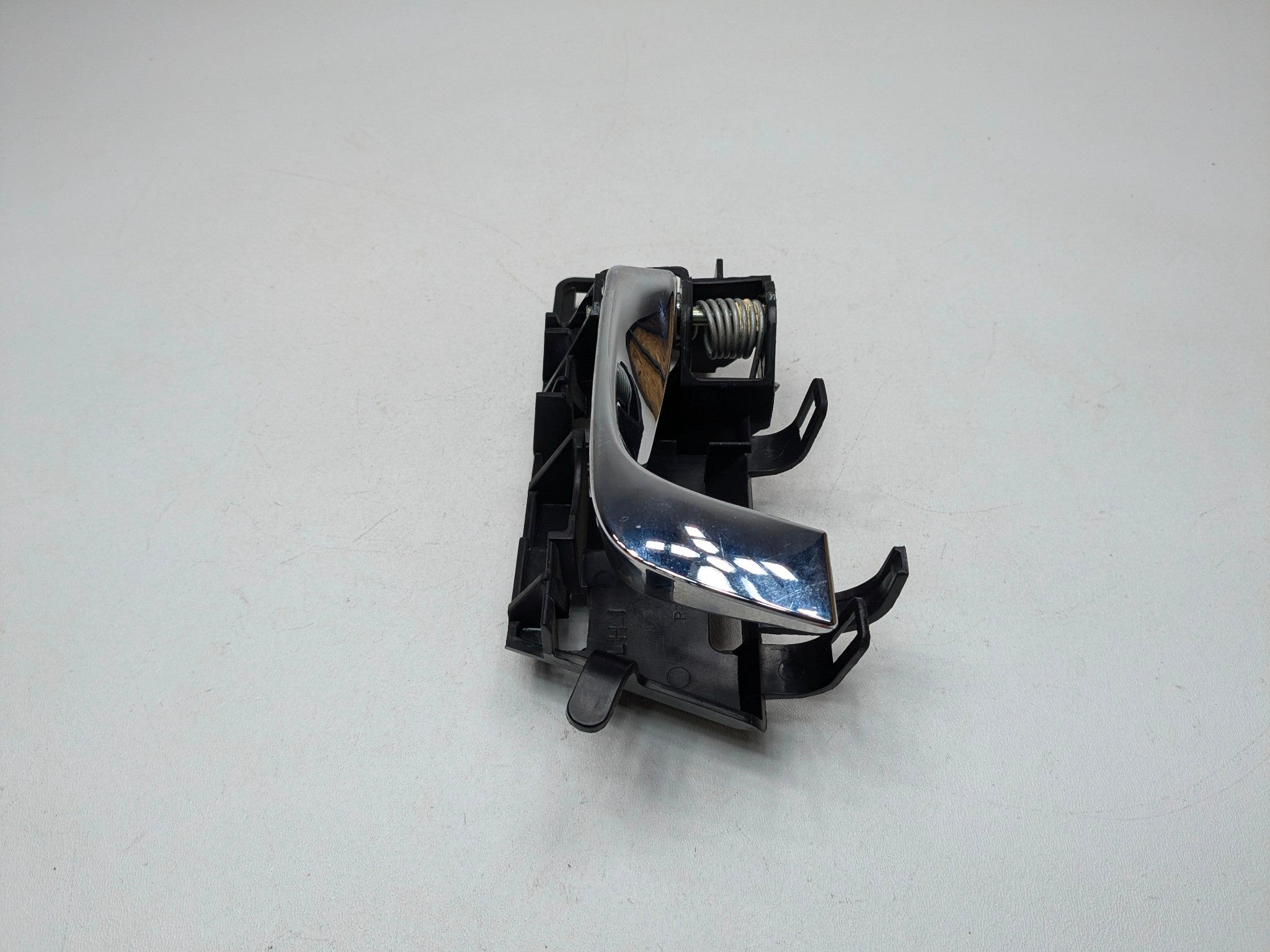 2005 - 2007 OEM CADILLAC CTS REAR LEFT DRIVER SIDE INTERIOR DOOR HANDEL