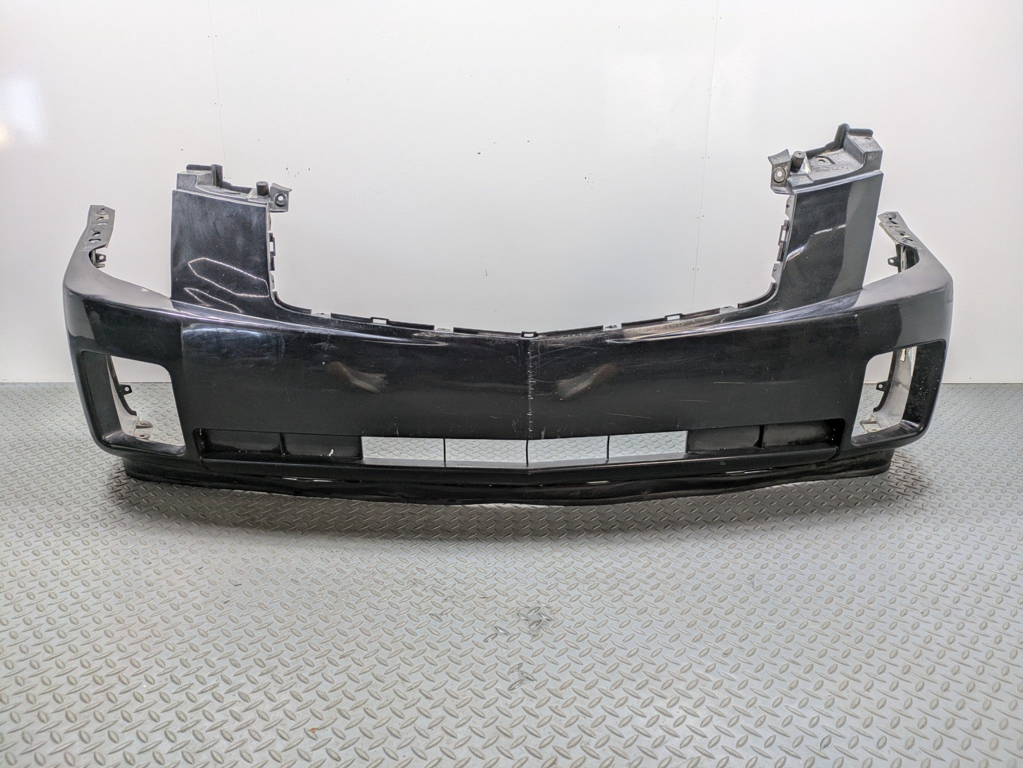 2005 - 2007 OEM CADILLAC CTS FRONT BUMPER COVER PANEL ASSEMBLY BLACK