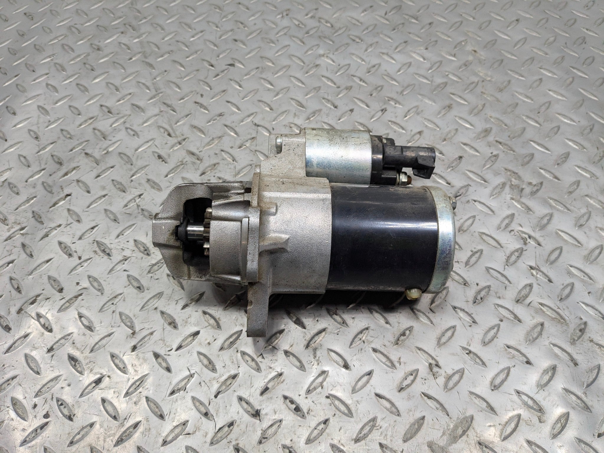 2005 - 2007 OEM CADILLAC CTS 2.8L ENGINE STARTER MOTOR ASSEMBLY