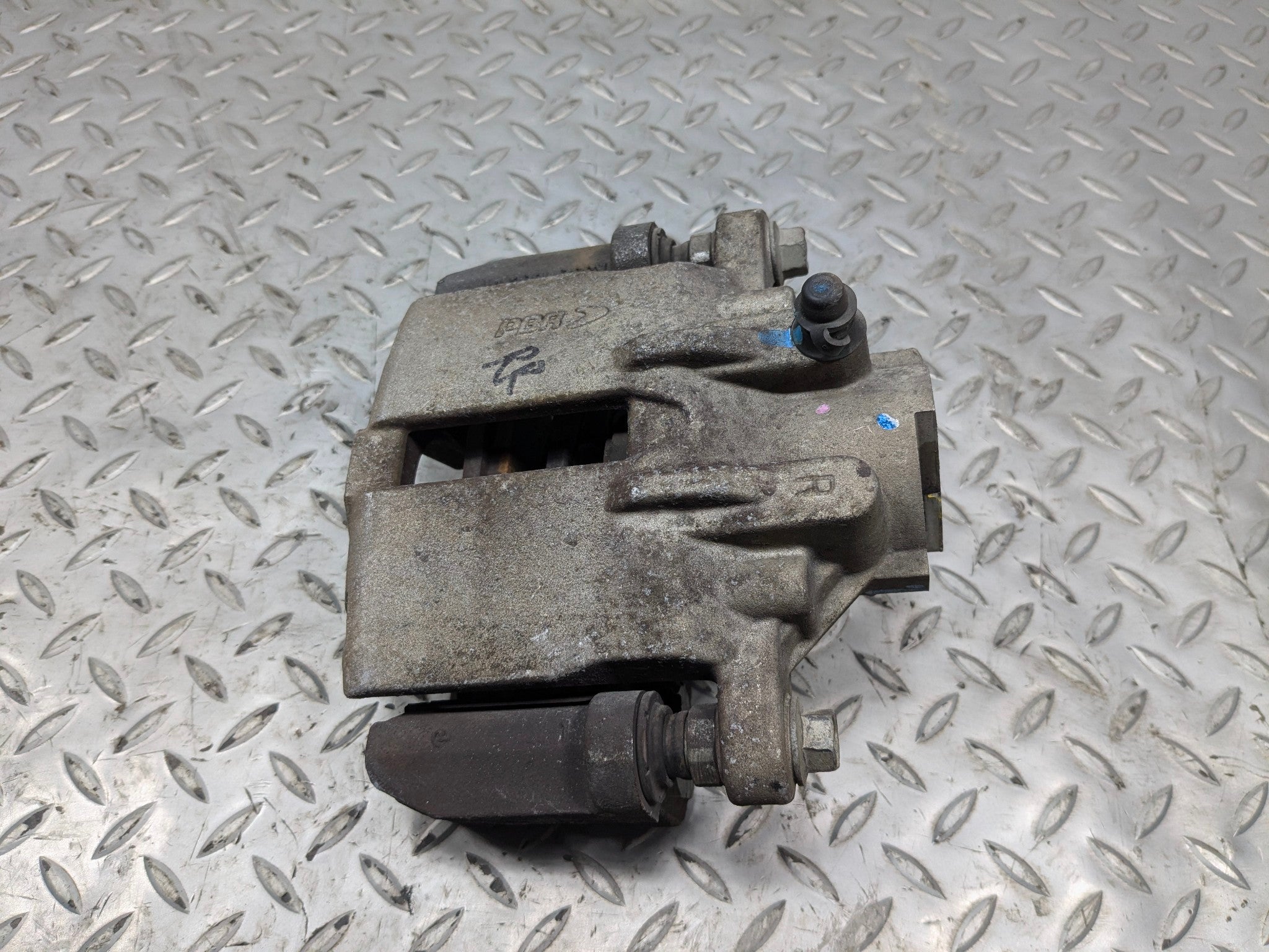 2005 - 2007 OEM CADILLAC CTS REAR RIGHT PASSENGER SIDE BRAKE CALIPER ASSEMBLY