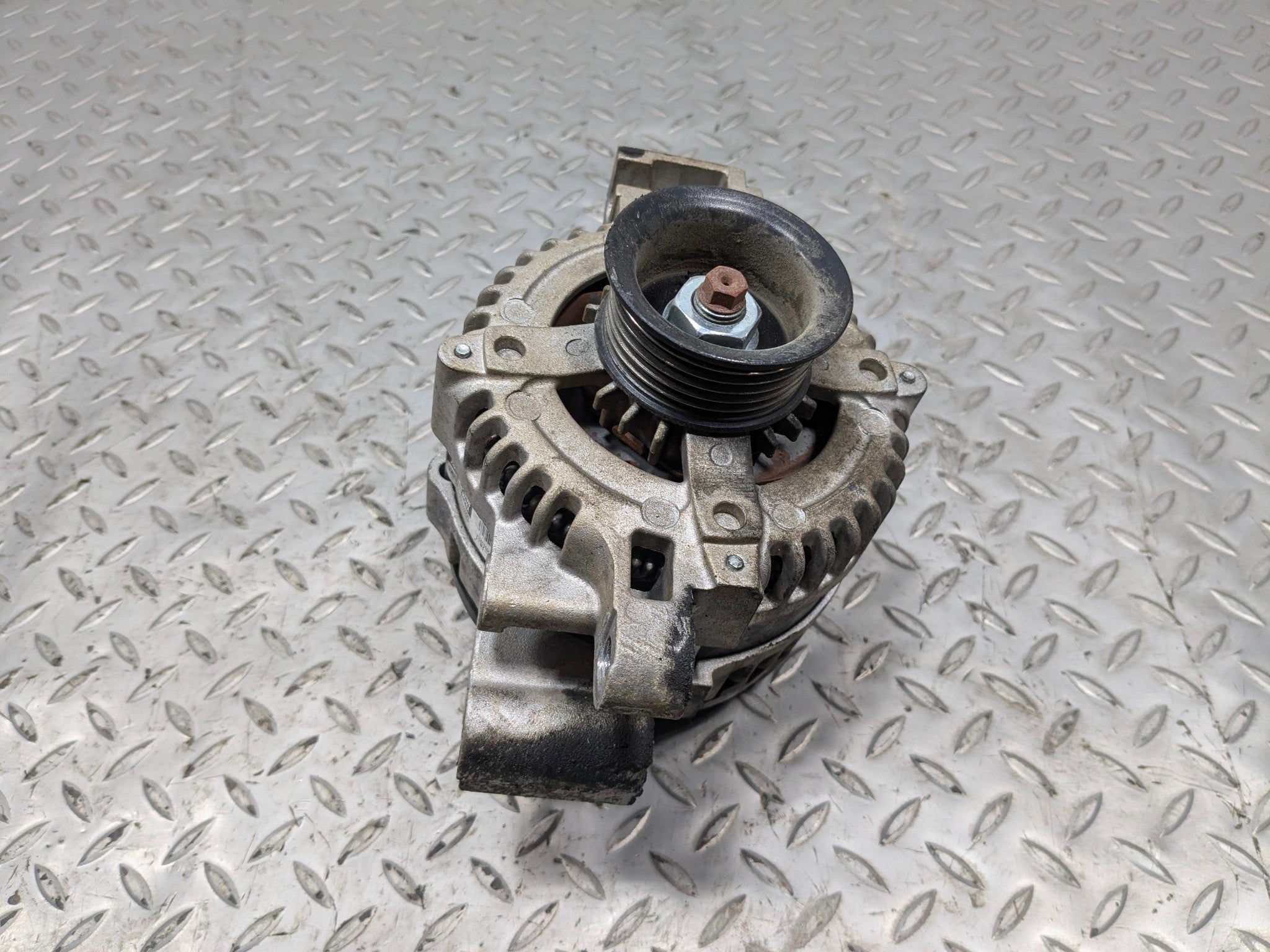2005 - 2007 OEM CADILLAC CTS 2.8L POWER GENERATOR ENGINE MOTOR ALTERNATOR