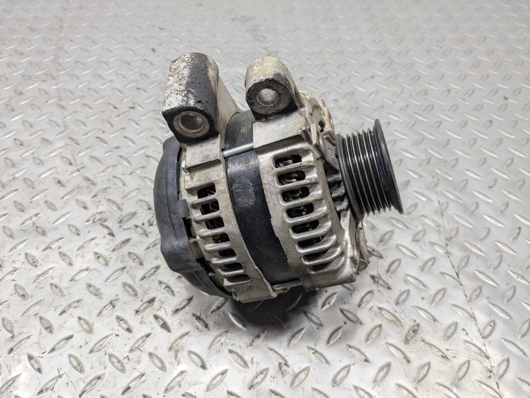 2005 - 2007 OEM CADILLAC CTS 2.8L POWER GENERATOR ENGINE MOTOR ALTERNATOR