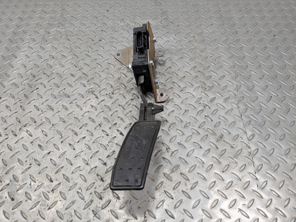 2005 - 2007 OEM CADILLAC CTS GAS THROTTLE ACCELERATOR PEDAL WITH SENSOR ASSEMBLY