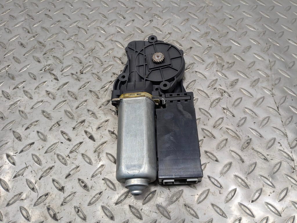 2005 - 2007 OEM CADILLAC CTS UPPER OVERHEAD SUNROOF MOON ROOF CONTROL MOTOR