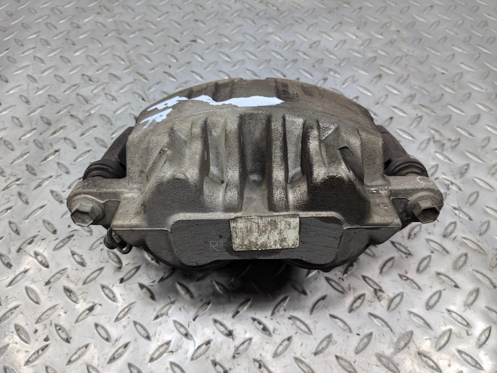 2005 - 2007 OEM CADILLAC CTS FRONT RIGHT PASSENGER SIDE BRAKE CALIPER ASSEMBLY