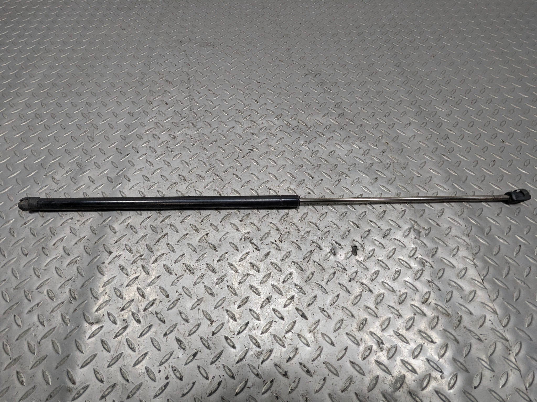 2005 - 2007 OEM CADILLAC CTS REAR TAILGATE HATCHBACK LID SUPPORT STRUT