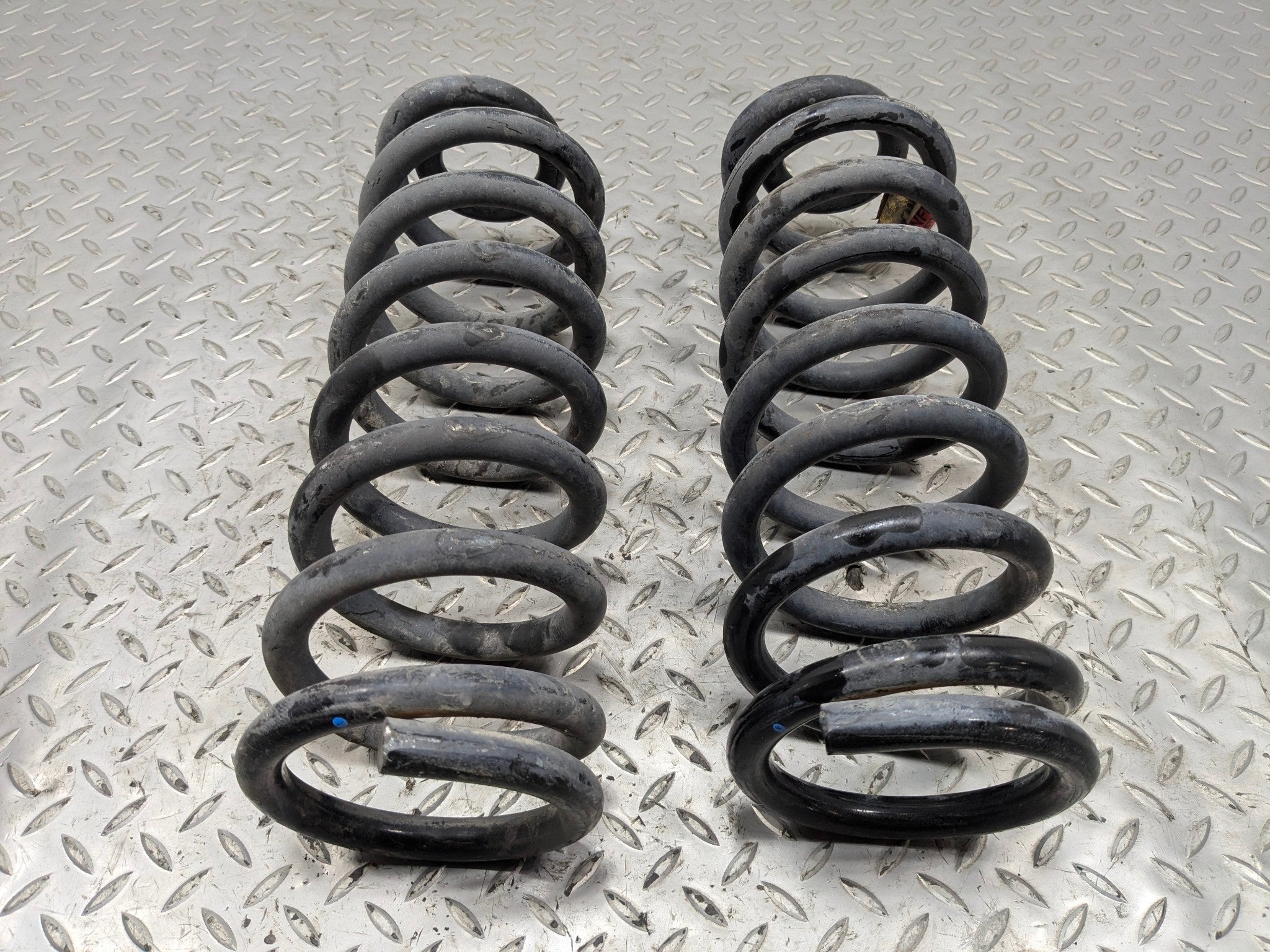 2005 - 2007 OEM CADILLAC CTS REAR LEFT AND RIGHT SIDE SUSPENSION AIR COIL SPRING
