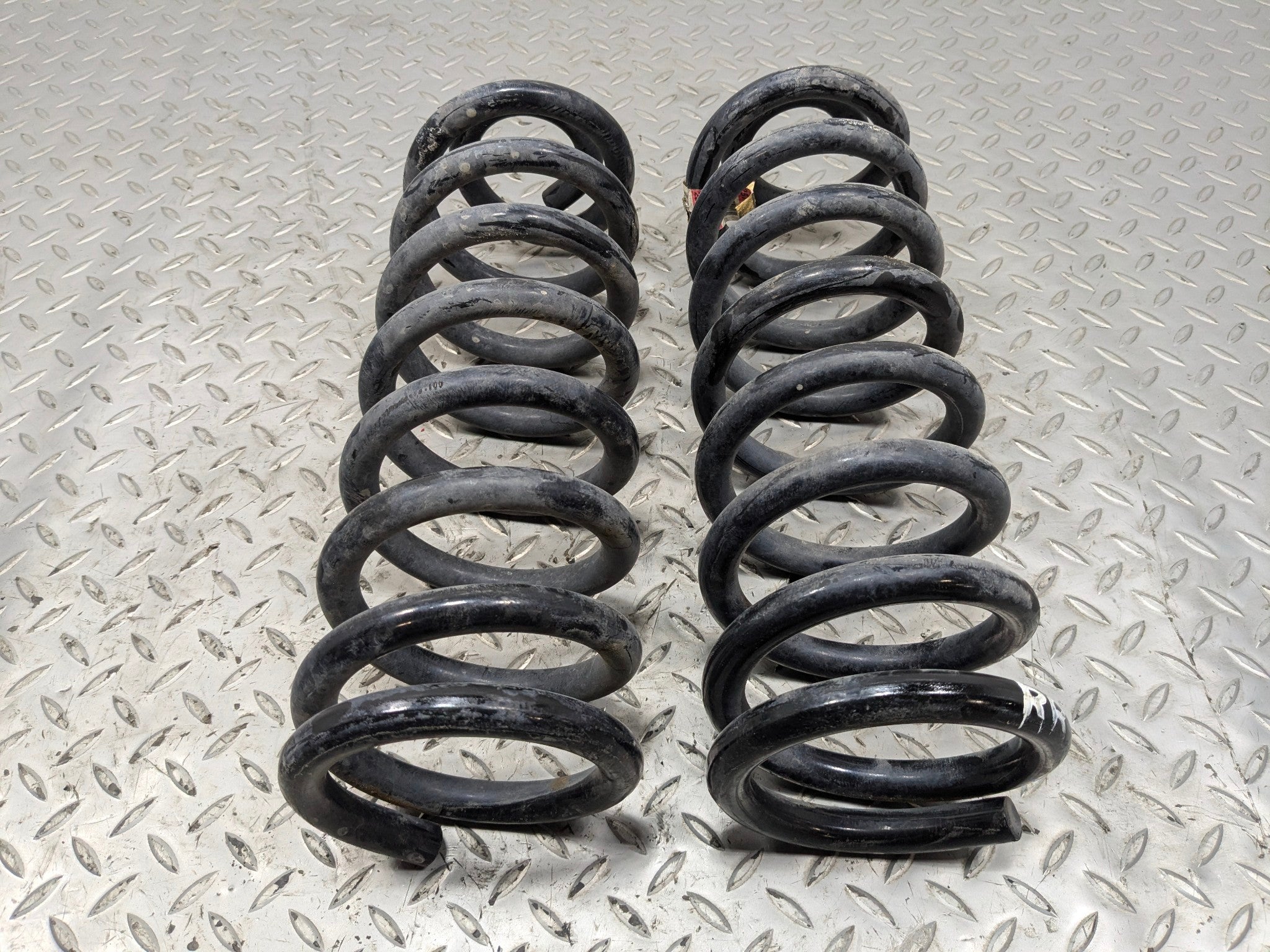 2005 - 2007 OEM CADILLAC CTS REAR LEFT AND RIGHT SIDE SUSPENSION AIR COIL SPRING