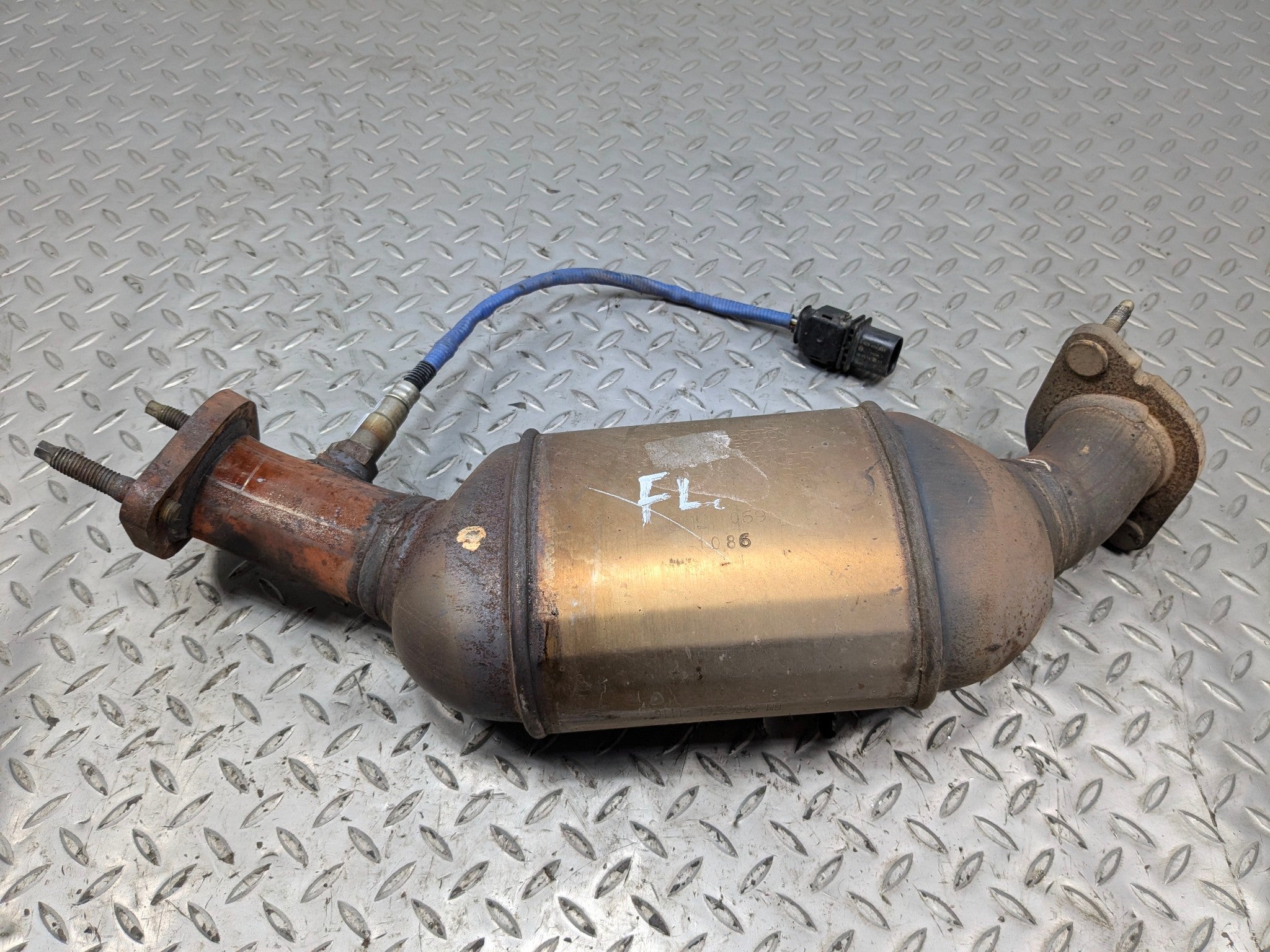 2005 - 2007 OEM CADILLAC CTS FRONT LEFT DRIVER SIDE EXHAUST MANIFOLD DOWNPIPE