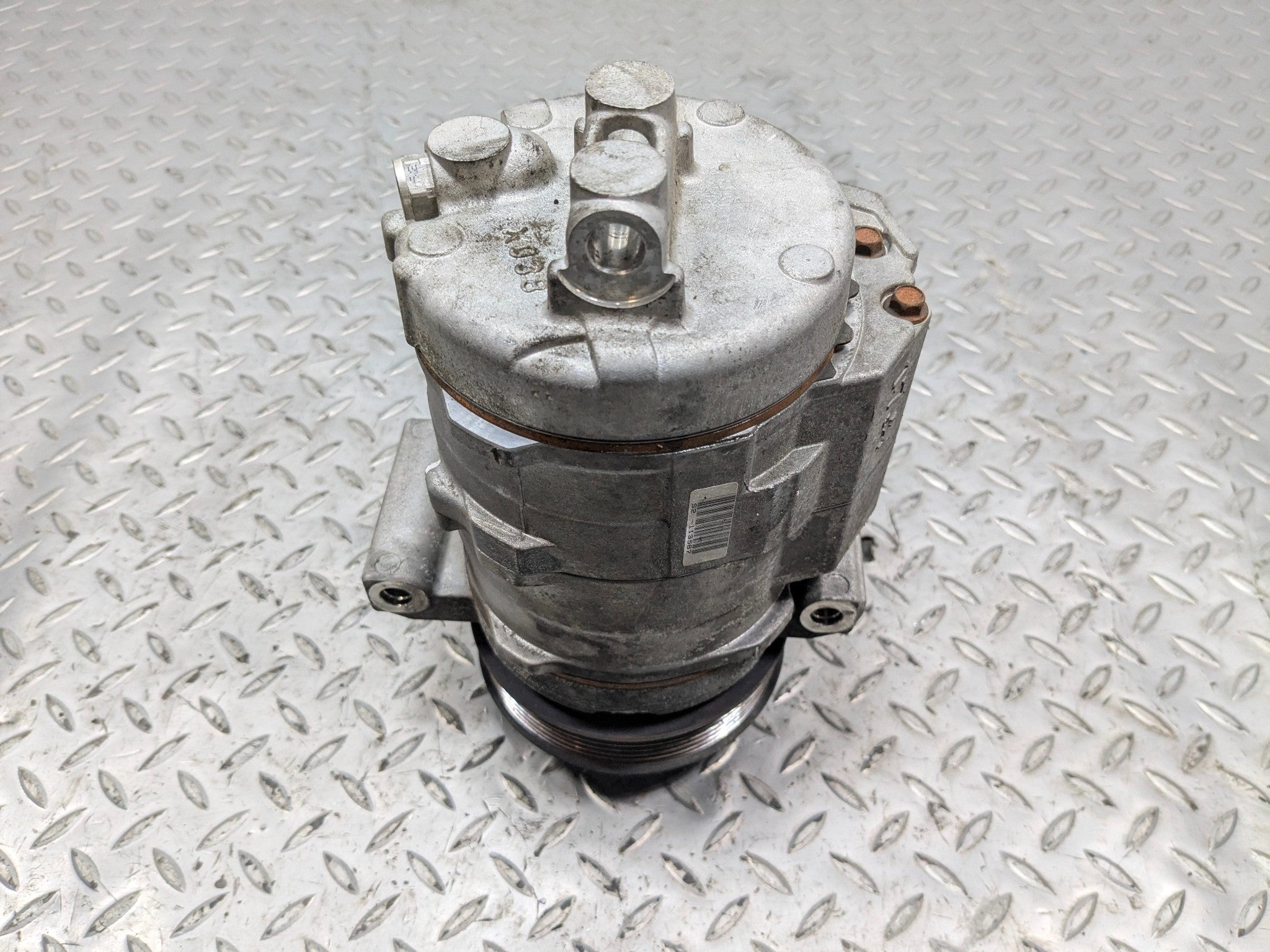 2005 - 2007 OEM CADILLAC CTS AC AIR CONDITIONING AIR COMPRESSOR PUMP 2.8L