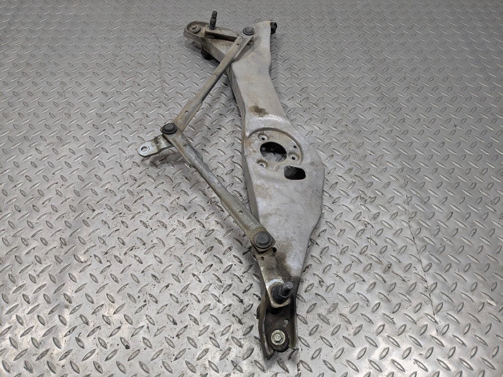 2005 - 2007 OEM CADILLAC CTS FRONT WINDSHIELD WIPER TRANSMISSION LINKAGE