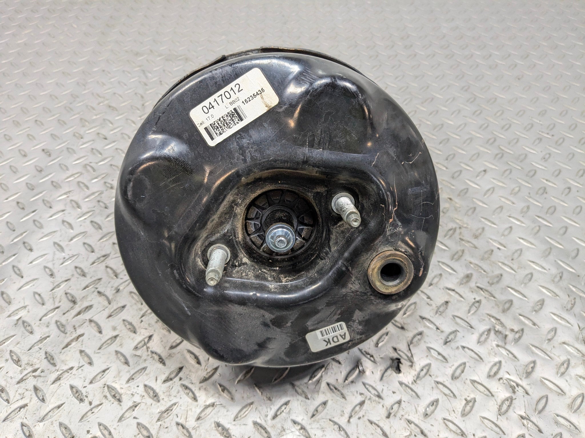 2005 - 2007 OEM CADILLAC CTS POWER BRAKE BOOSTER WITHOUT MASTER CYLINDER