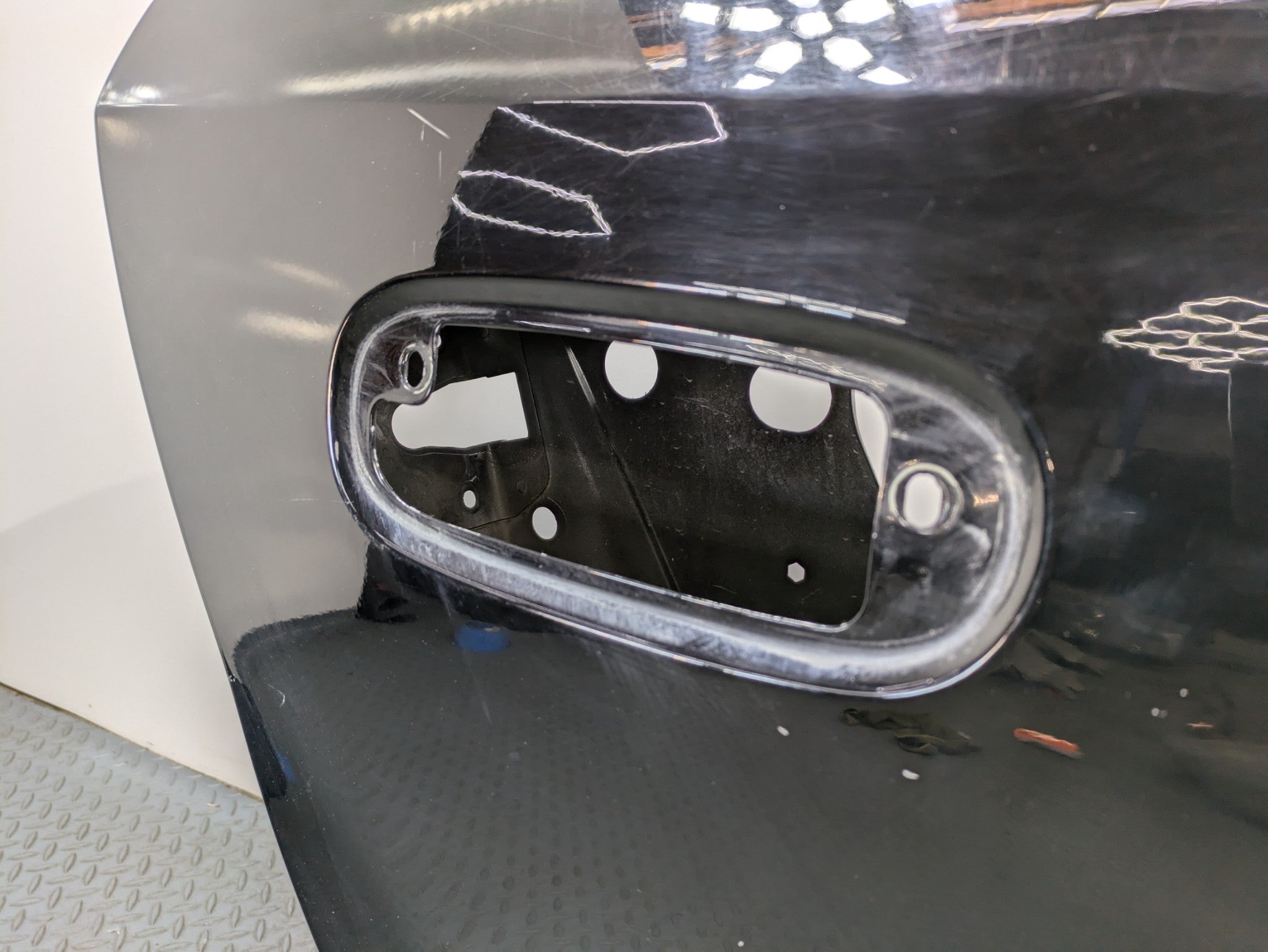 2005 - 2007 OEM CADILLAC CTS REAR RIGHT PASSENGER SIDE DOOR SHELL PANEL BLACK