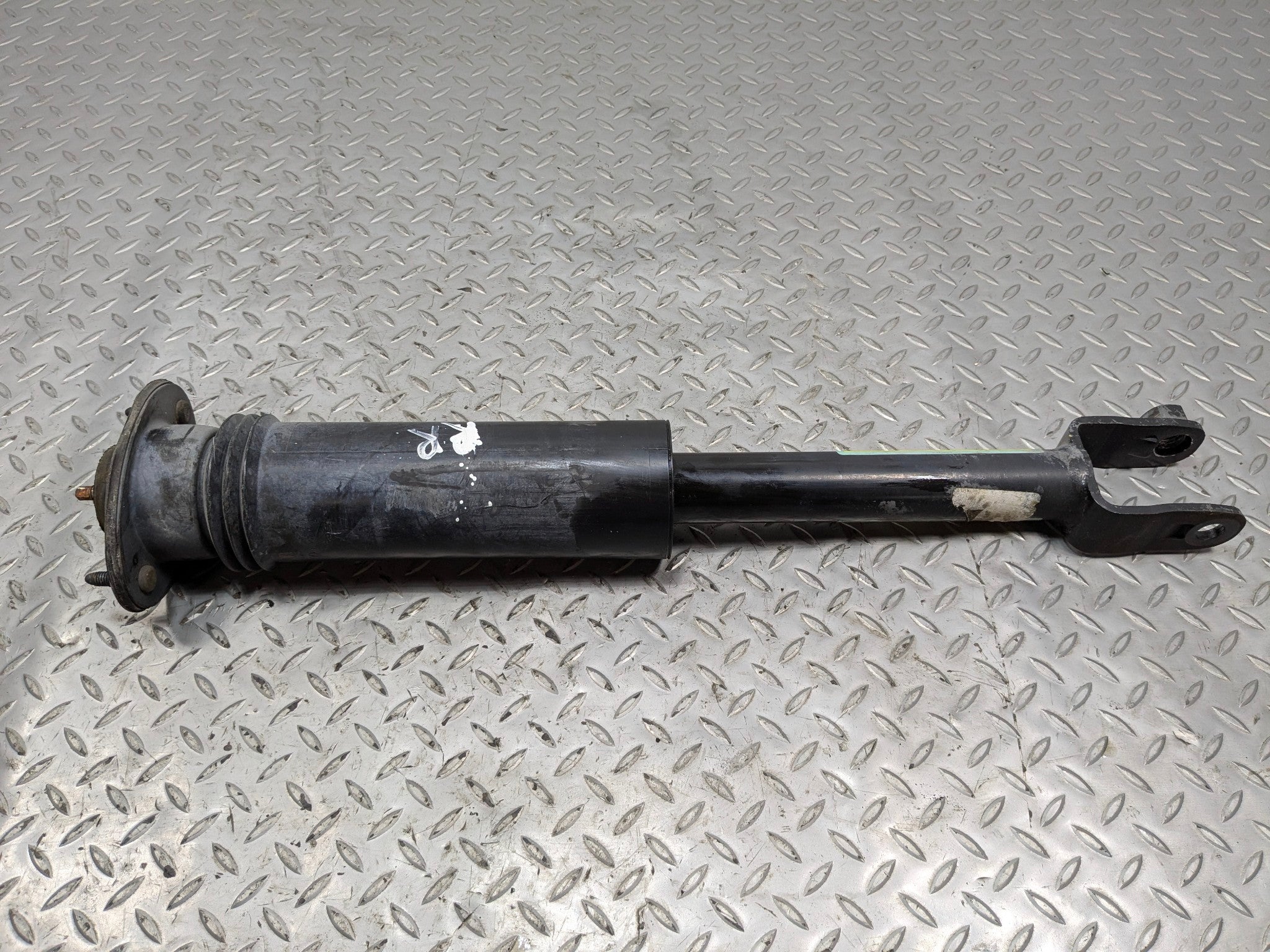 2005 - 2007 OEM CADILLAC CTS REAR RIGHT PASSENGER SIDE SHOCK ABSORBER STRUT