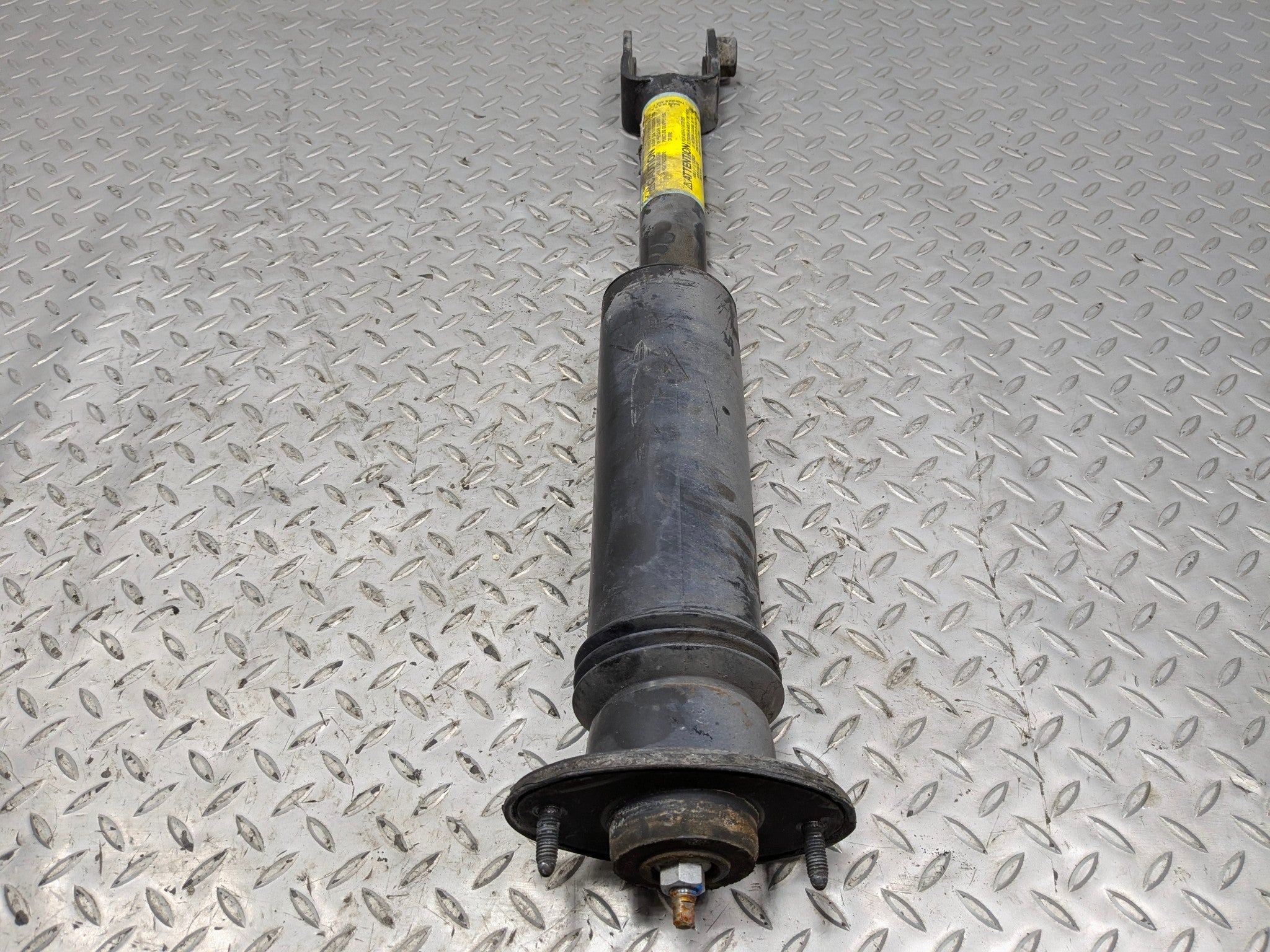 2005 - 2007 OEM CADILLAC CTS REAR RIGHT PASSENGER SIDE SHOCK ABSORBER STRUT