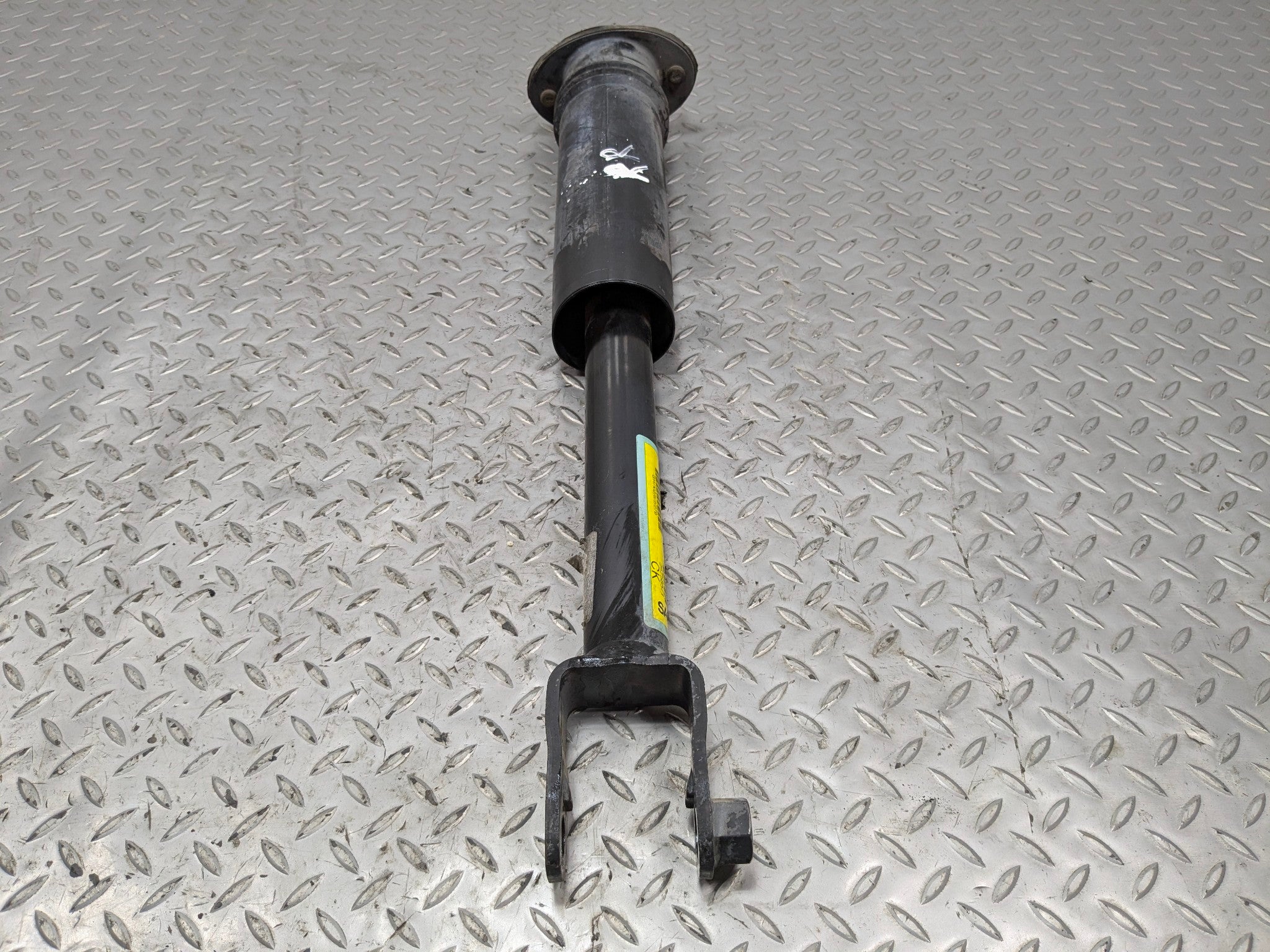 2005 - 2007 OEM CADILLAC CTS REAR RIGHT PASSENGER SIDE SHOCK ABSORBER STRUT