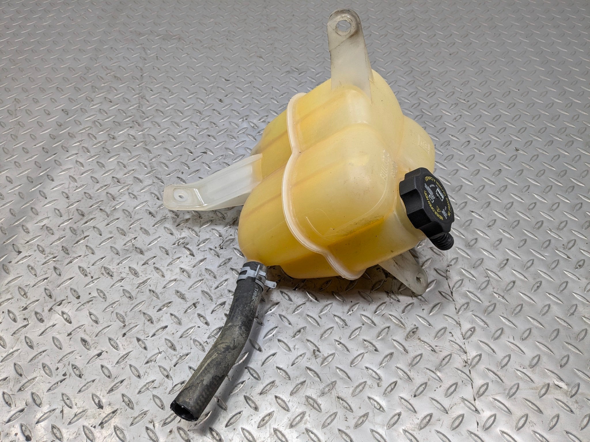 2005 - 2007 OEM CADILLAC CTS ENGINE RADIATOR COOLANT RECOVERY BOTTLE RESERVOIR