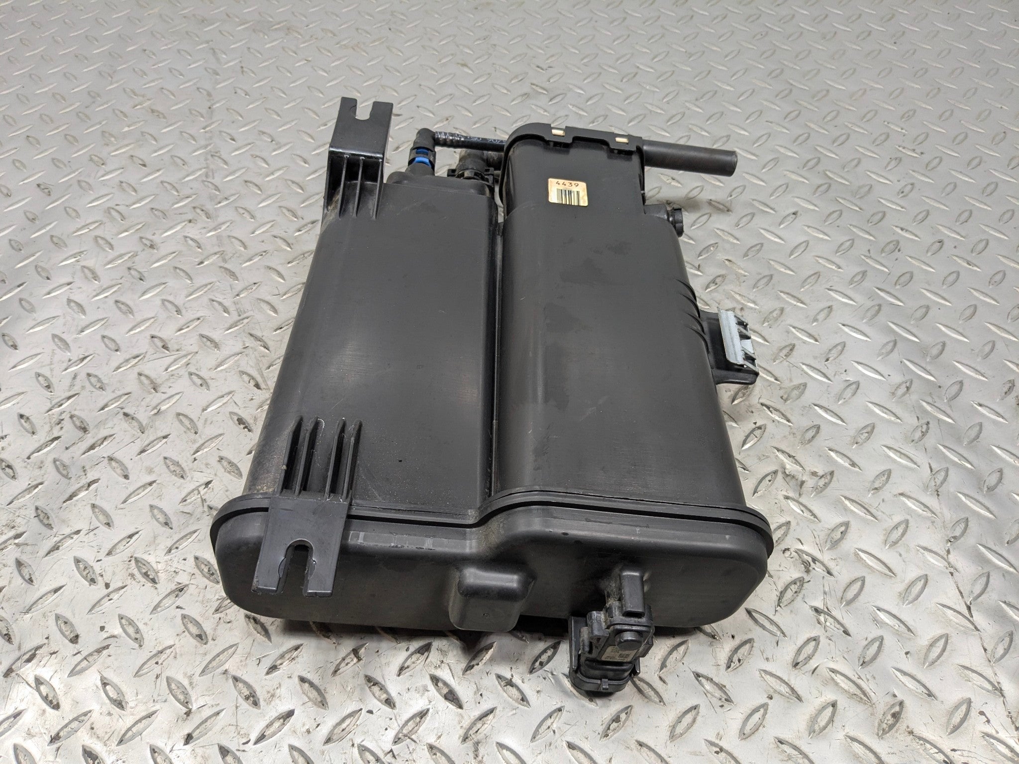 2005 - 2007 OEM CADILLAC CTS FUEL VAPOR EVAPORATOR CHARCOAL CANISTER