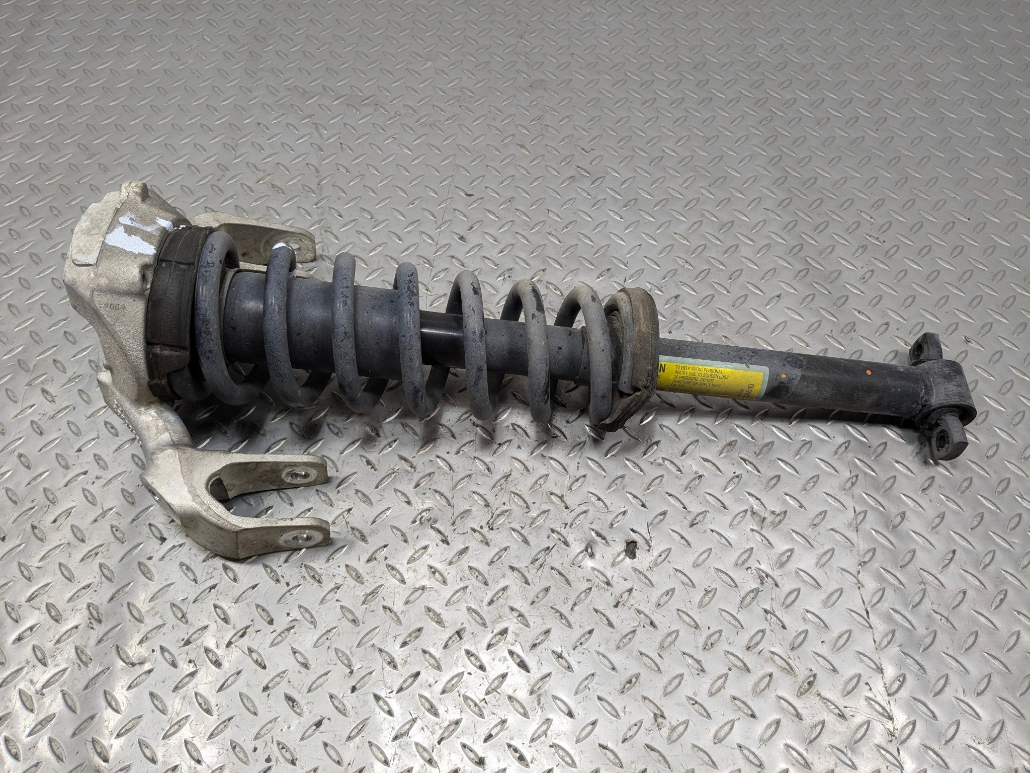 2005 - 2007 OEM CADILLAC CTS FRONT RIGHT PASSENGER SIDE SHOCK STRUT ASSEMBLY