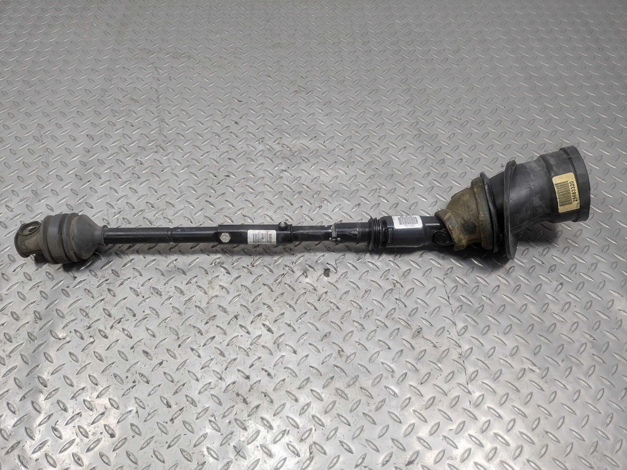 2005 - 2007 OEM CADILLAC CTS INTERMEDIATE STEERING COLUMN SHAFT ASSEMBLY