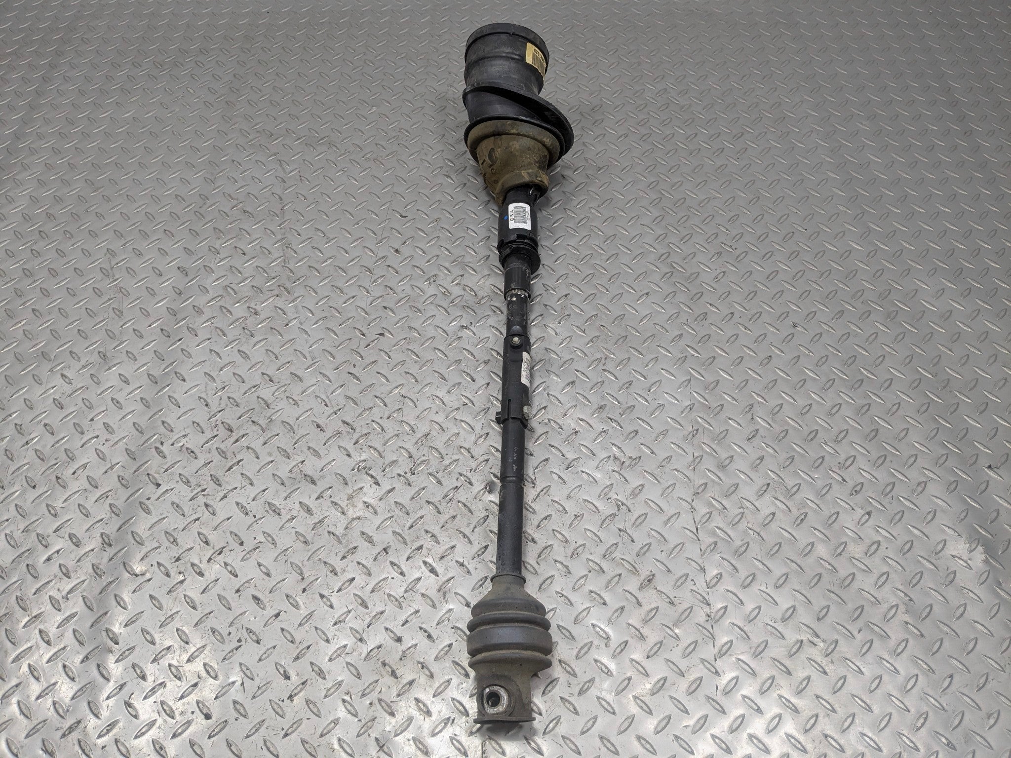 2005 - 2007 OEM CADILLAC CTS INTERMEDIATE STEERING COLUMN SHAFT ASSEMBLY
