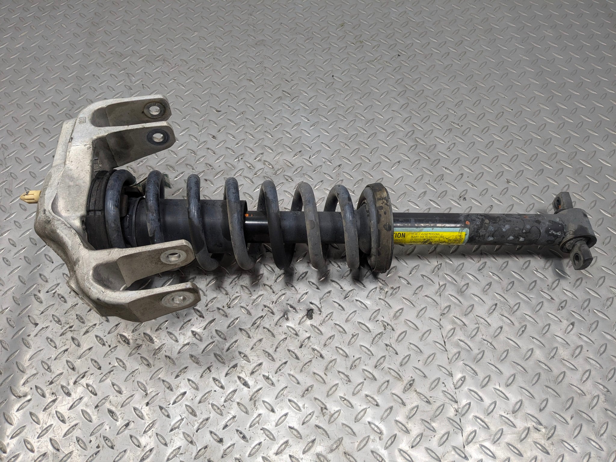 2005 - 2007 OEM CADILLAC CTS FRONT LEFT DRIVER SIDE SHOCK STRUT ASSEMBLY