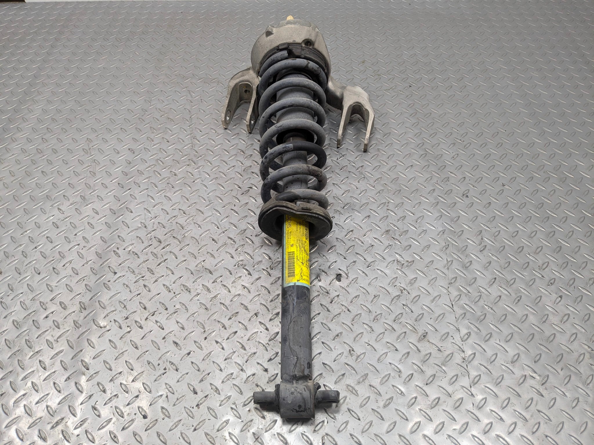 2005 - 2007 OEM CADILLAC CTS FRONT LEFT DRIVER SIDE SHOCK STRUT ASSEMBLY
